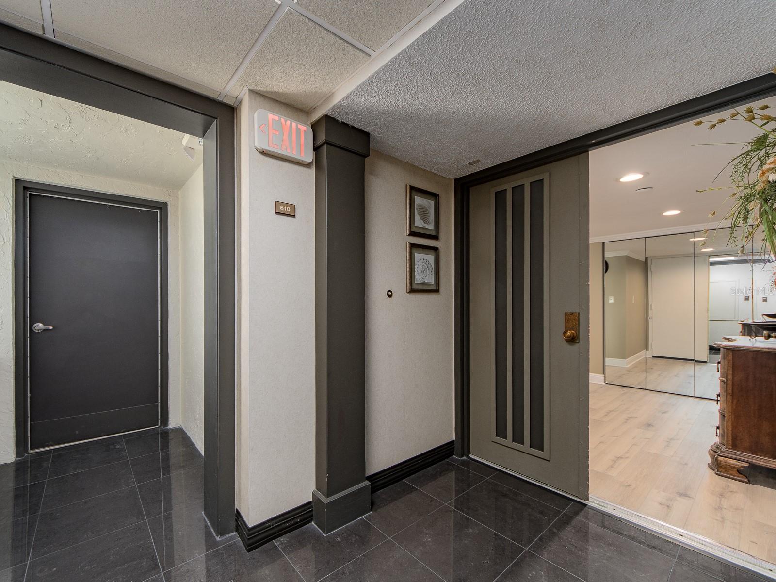 Image 4 of 40 For 1480 Gulf Boulevard 610