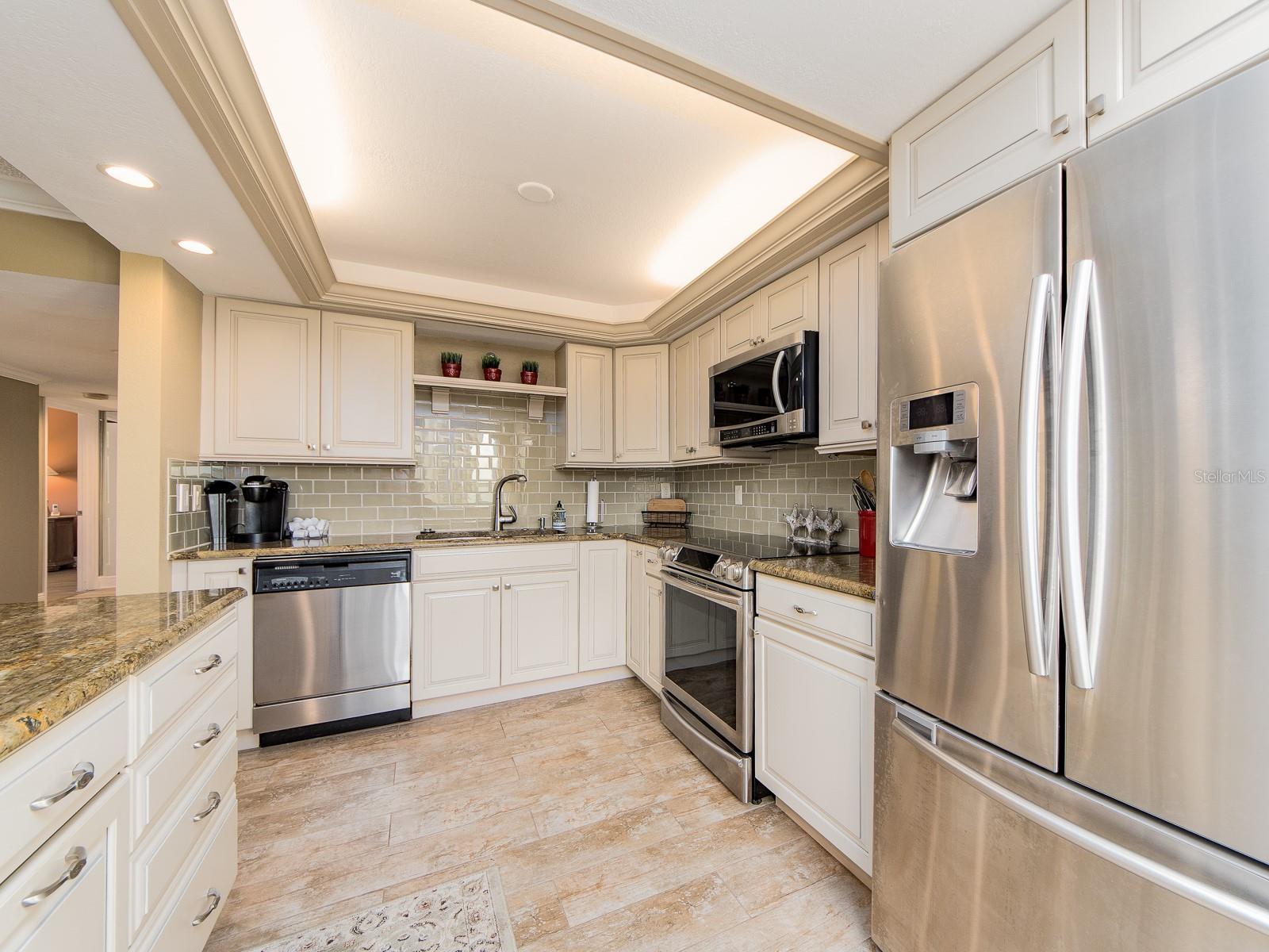 Image 7 of 40 For 1480 Gulf Boulevard 610