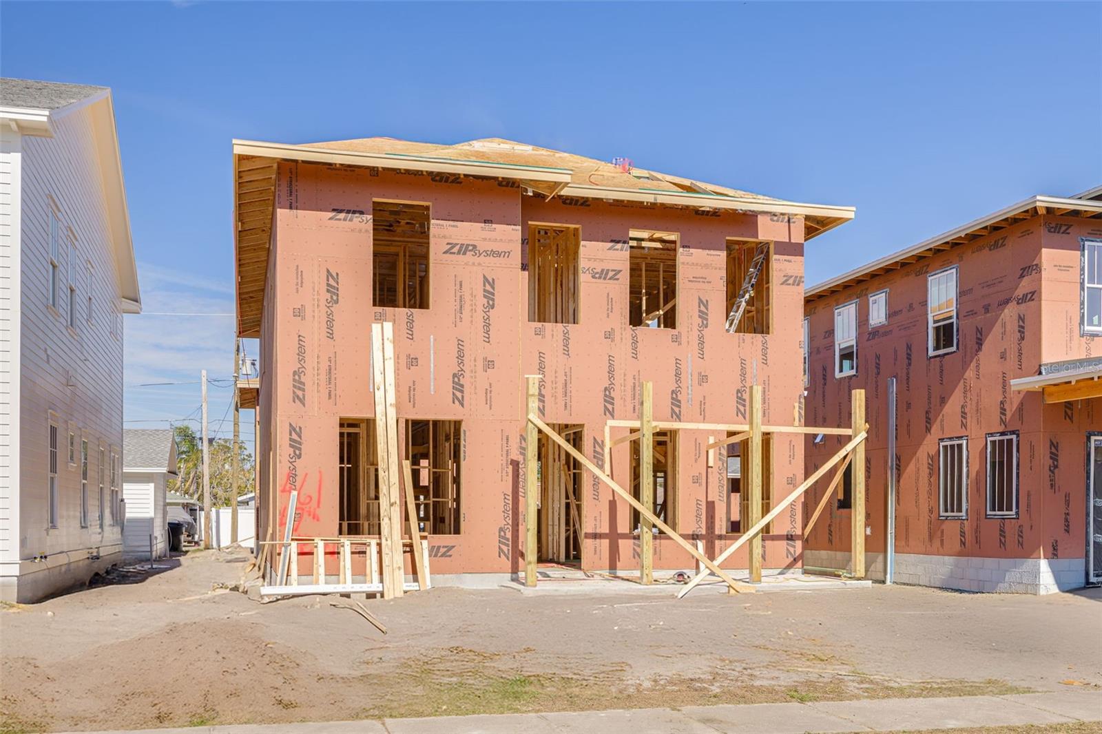 Image 2 of 18 For 461 47th Avenue N