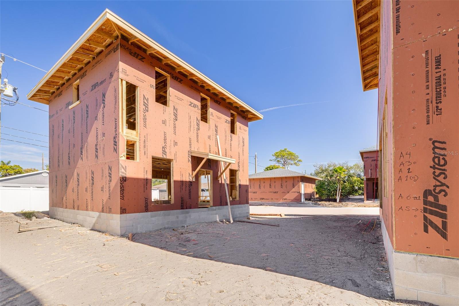 Image 6 of 18 For 461 47th Avenue N