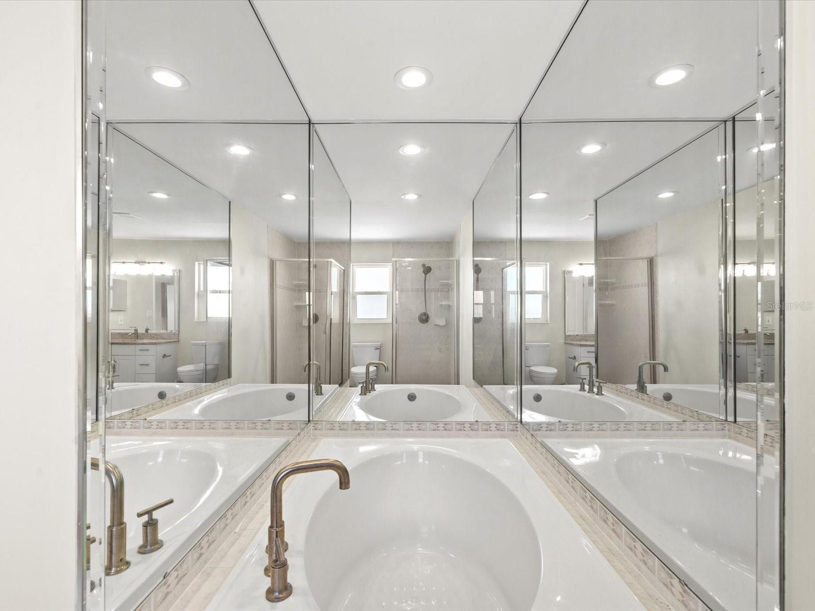 Image 17 of 53 For 450 Palm Island Ne