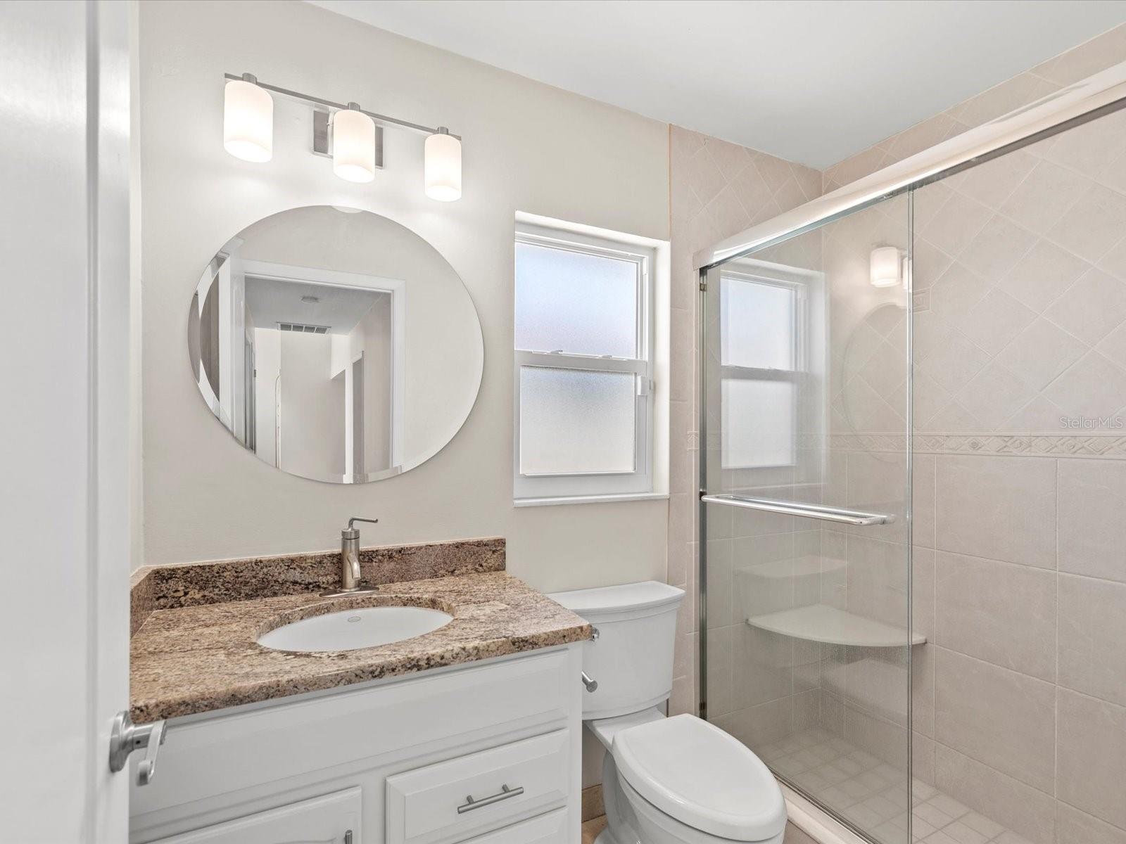 Image 24 of 53 For 450 Palm Island Ne