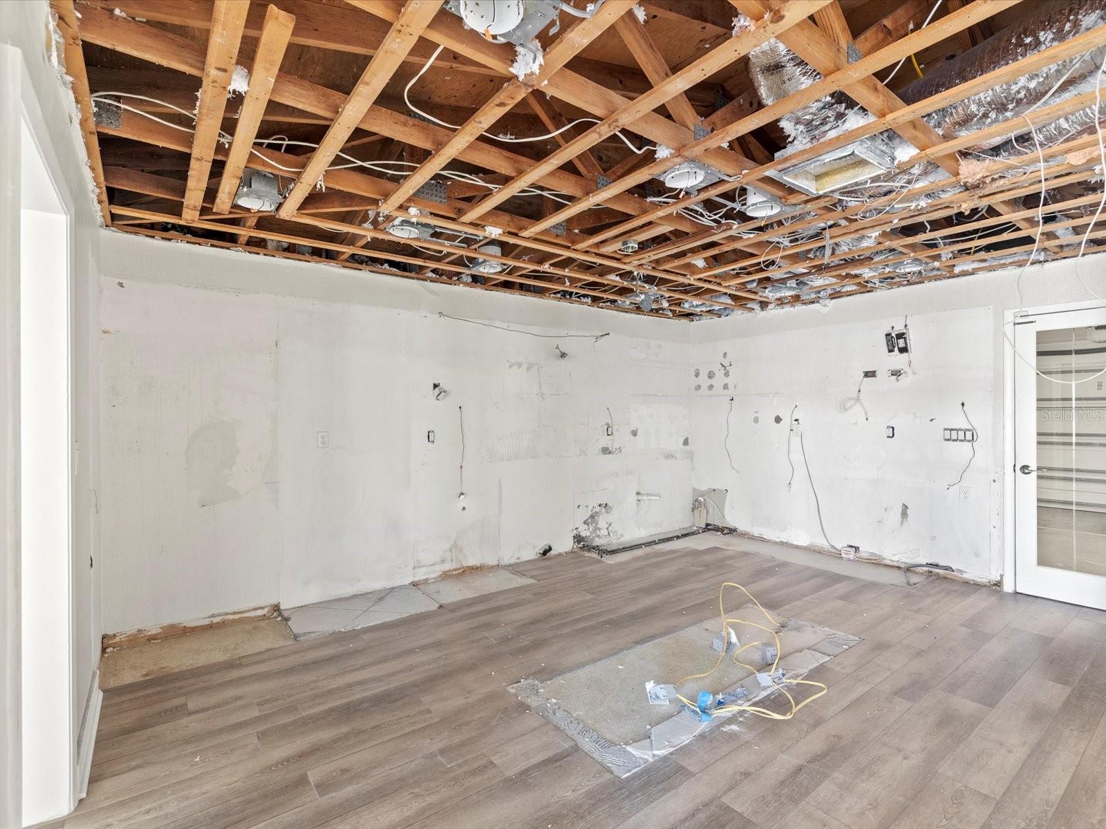 Image 8 of 53 For 450 Palm Island Ne