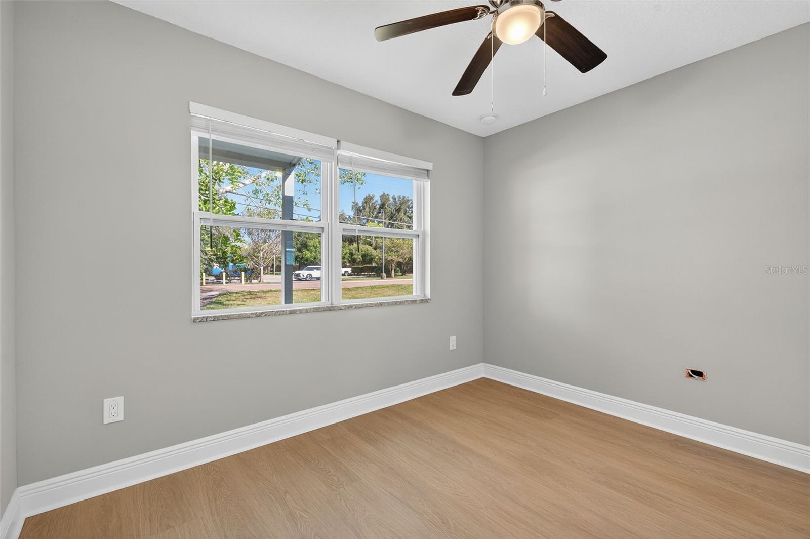 Image 17 of 67 For 8110 Macoma Drive Ne