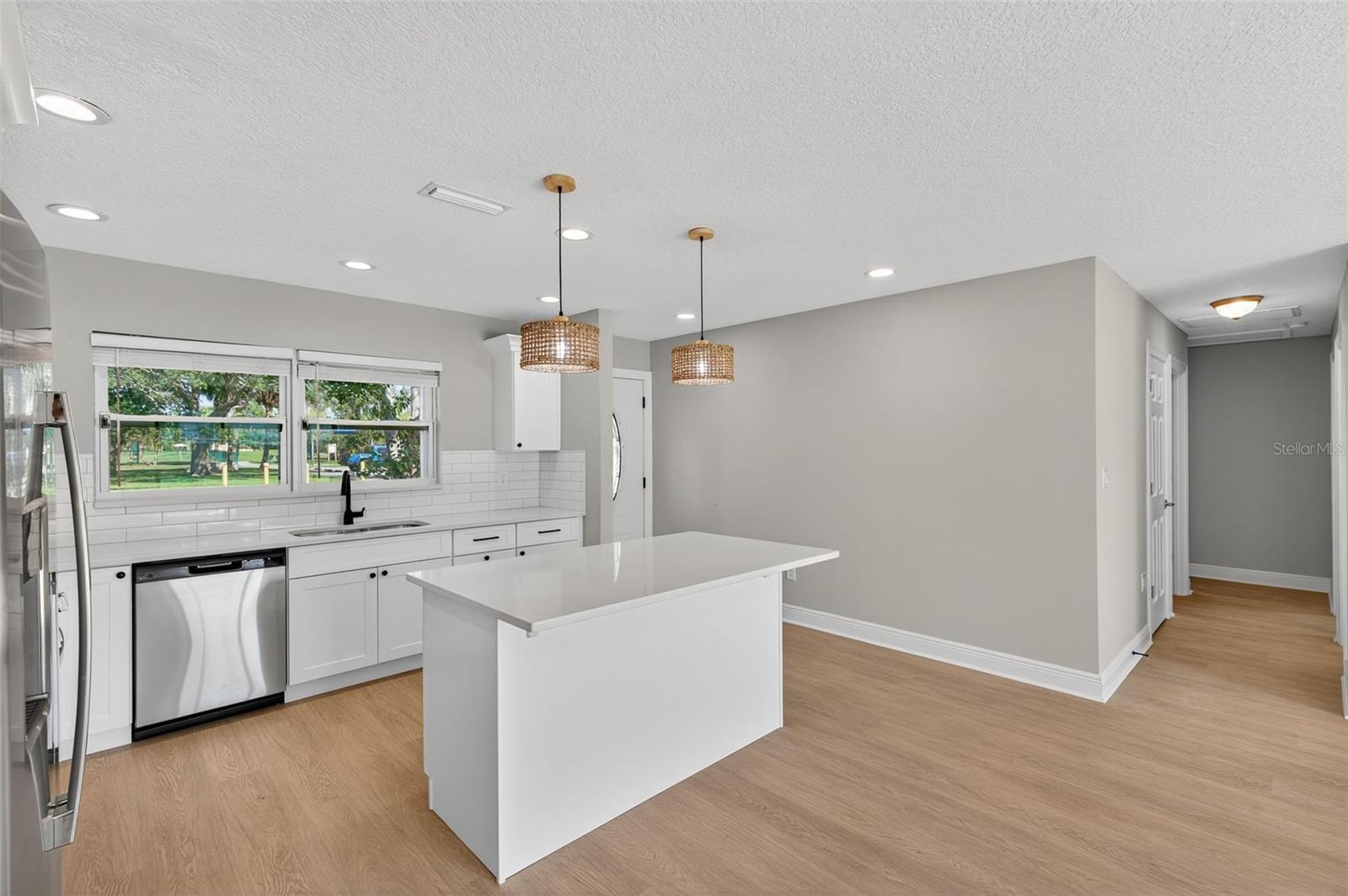 Image 26 of 67 For 8110 Macoma Drive Ne