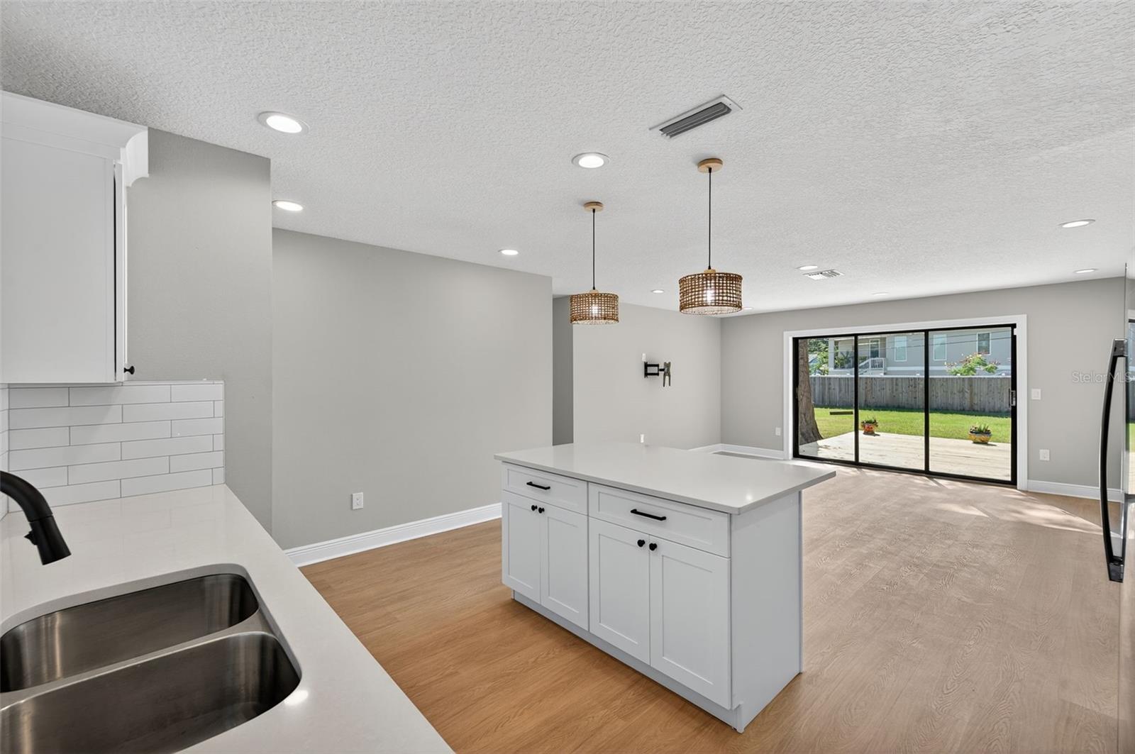 Image 27 of 67 For 8110 Macoma Drive Ne