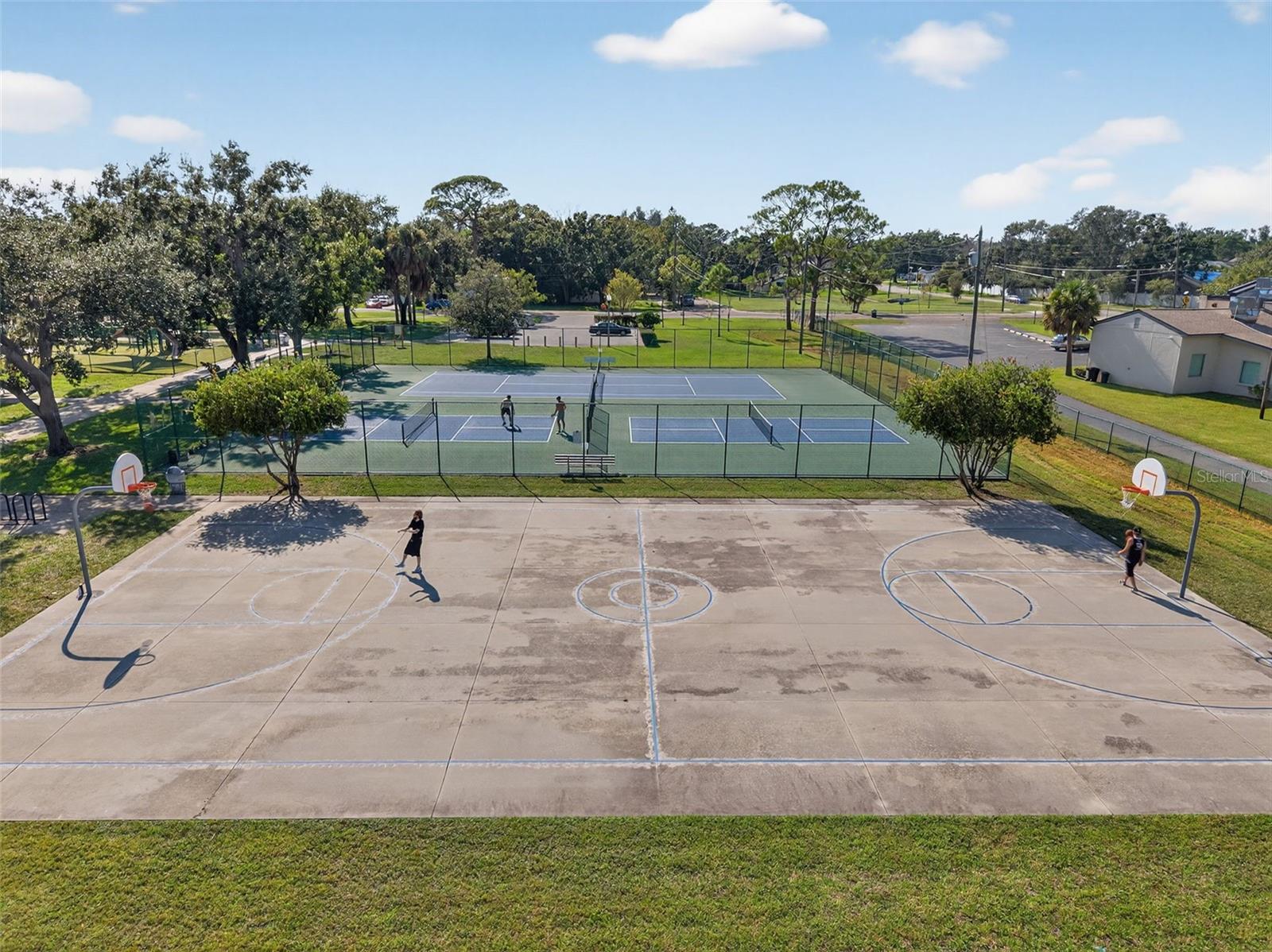 Image 40 of 67 For 8110 Macoma Drive Ne