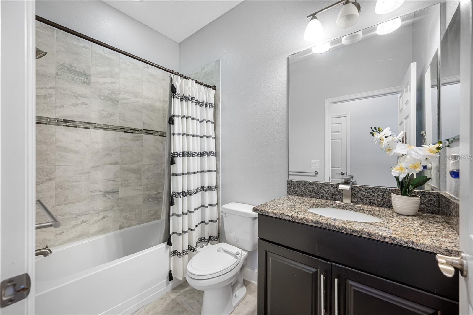 Image 18 of 36 For 11652 Palmetto Pine Street