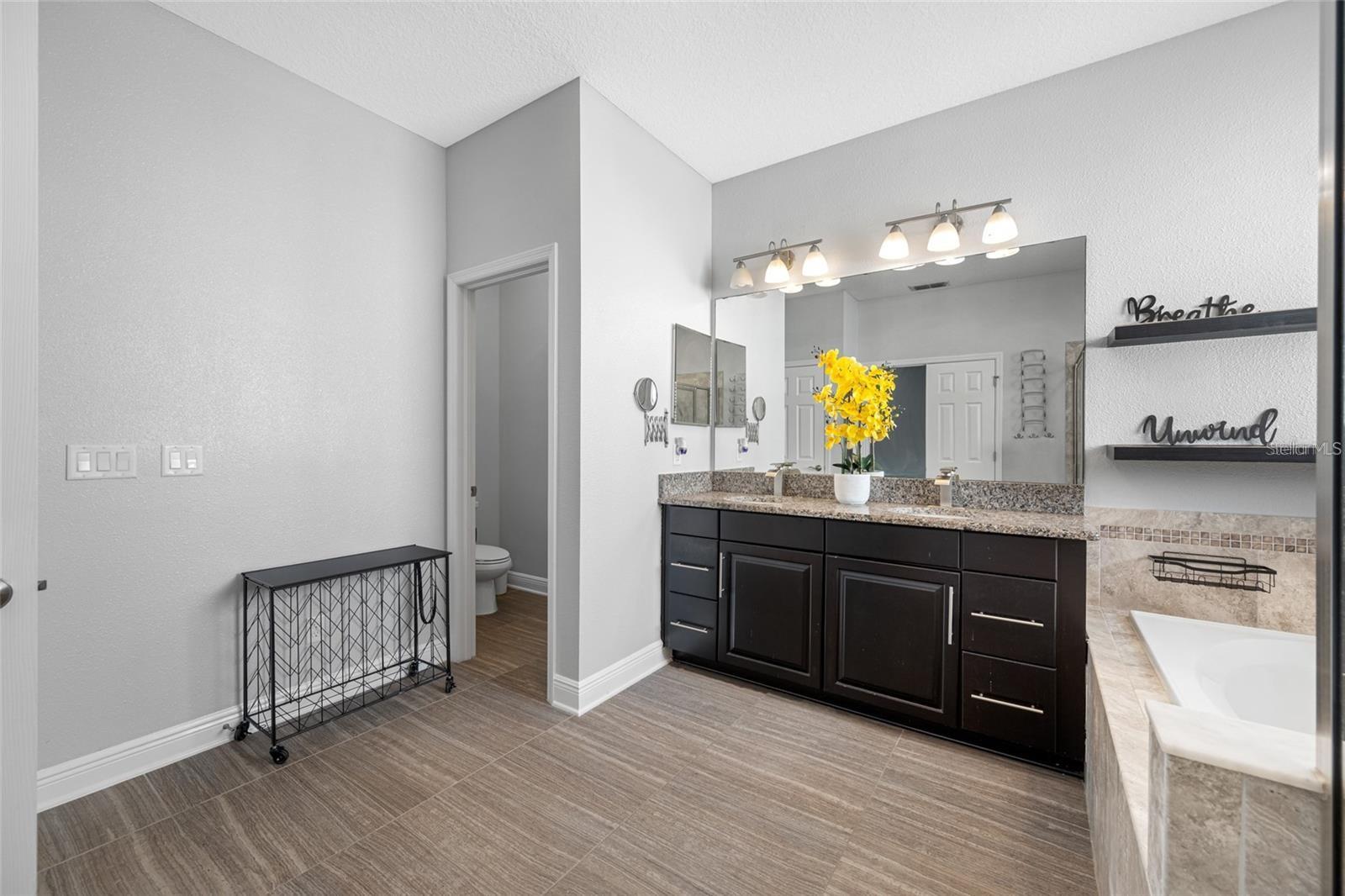 Image 24 of 36 For 11652 Palmetto Pine Street