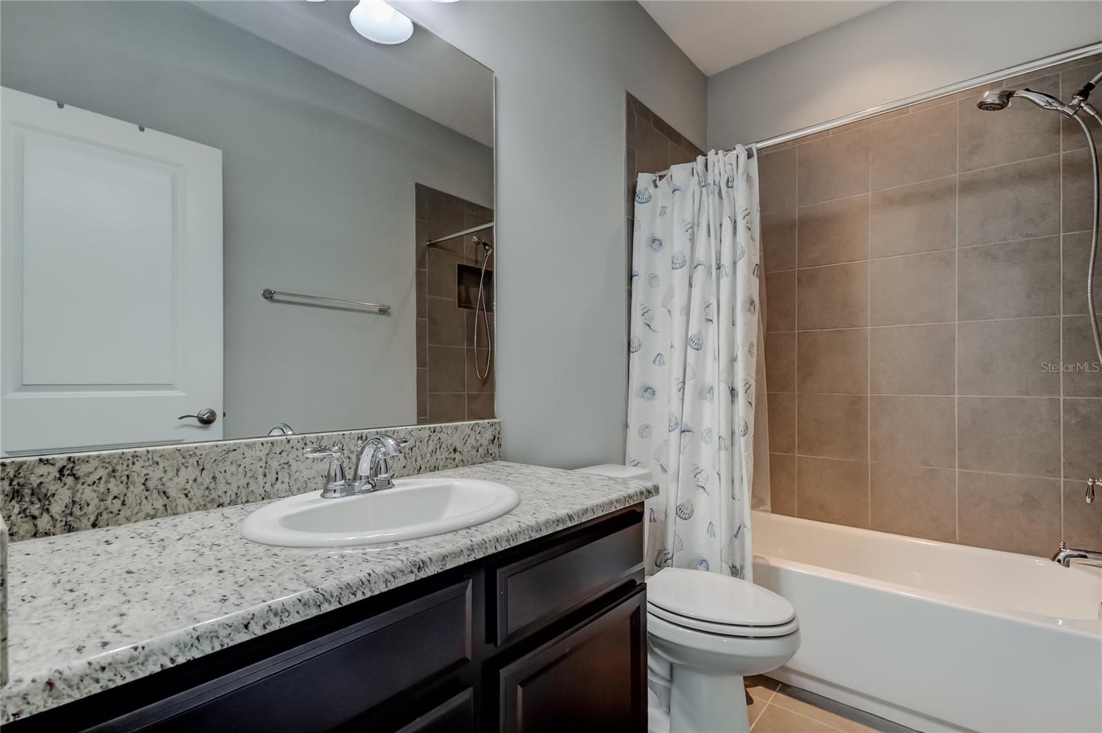 Listing photo id 9 for 33423 Azalea Ridge Drive