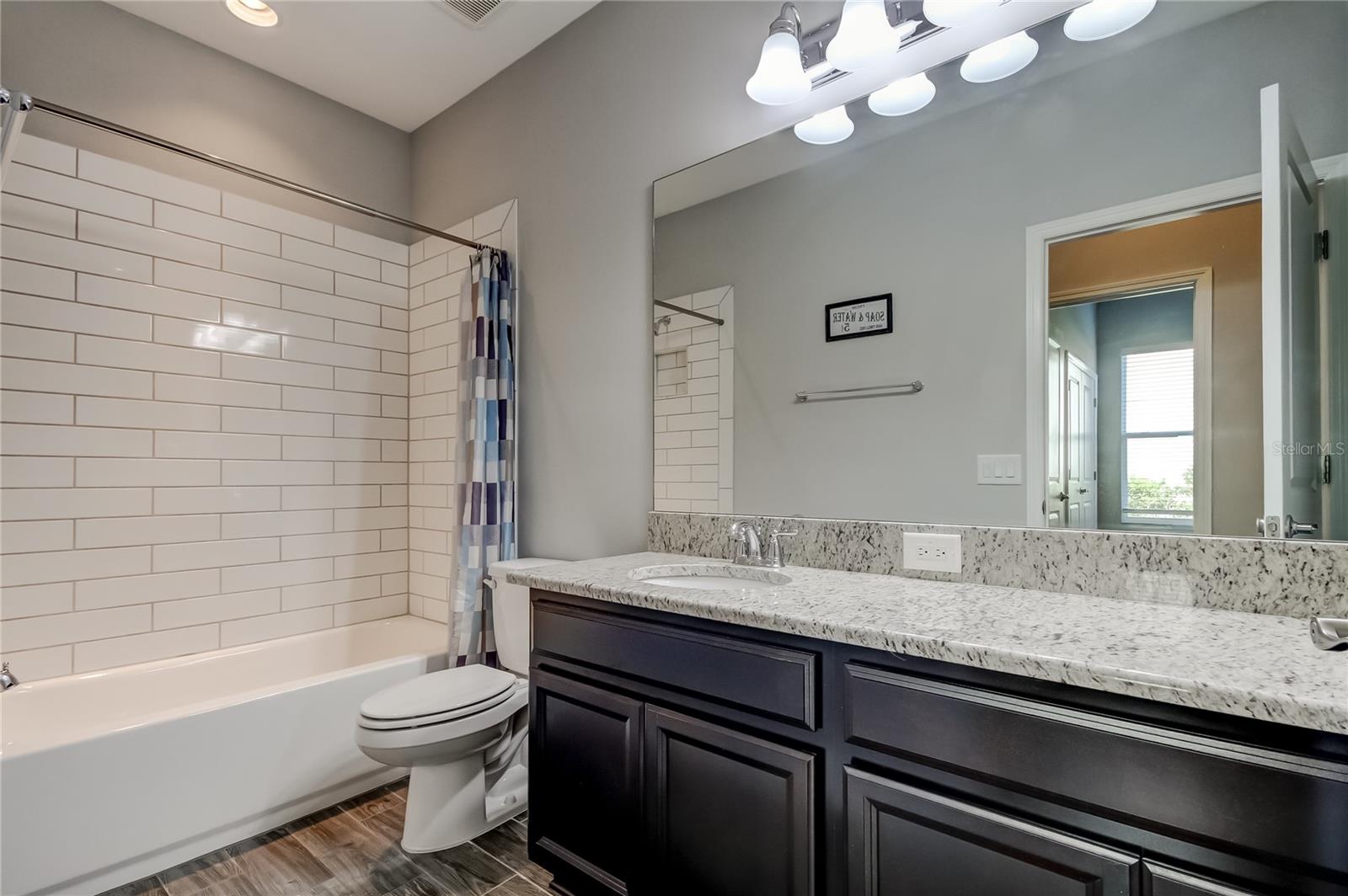 Listing photo id 16 for 33423 Azalea Ridge Drive
