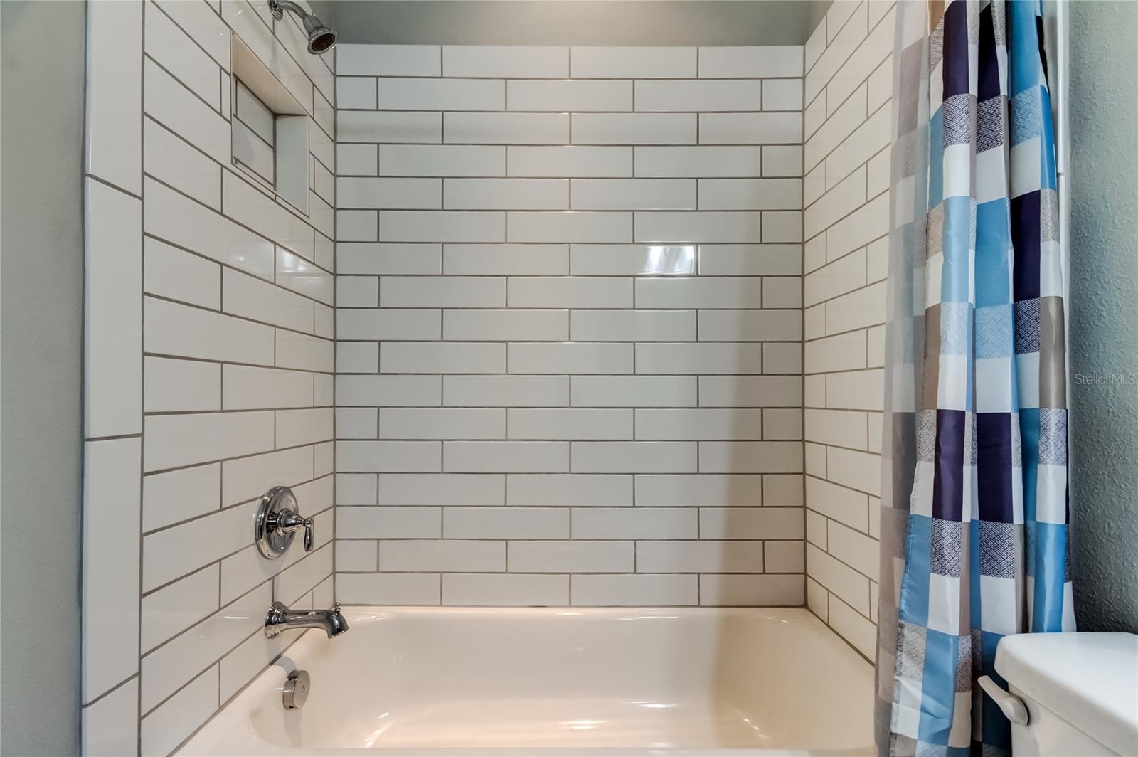 Listing photo id 17 for 33423 Azalea Ridge Drive