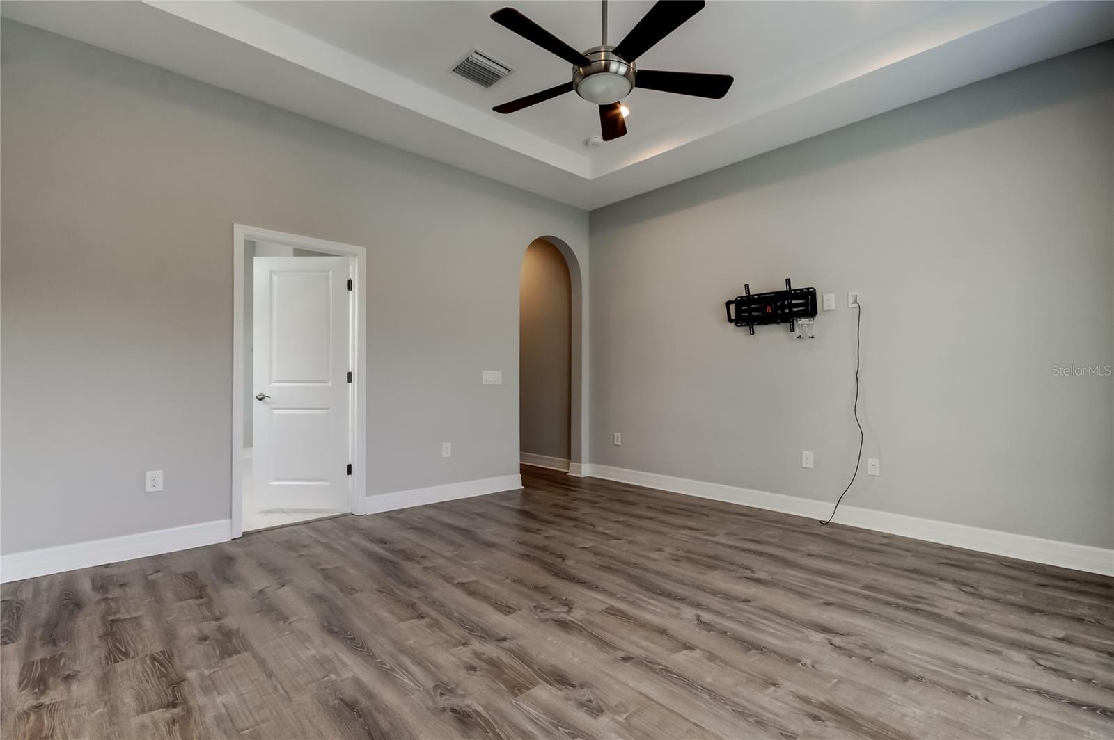 Listing photo id 31 for 33423 Azalea Ridge Drive