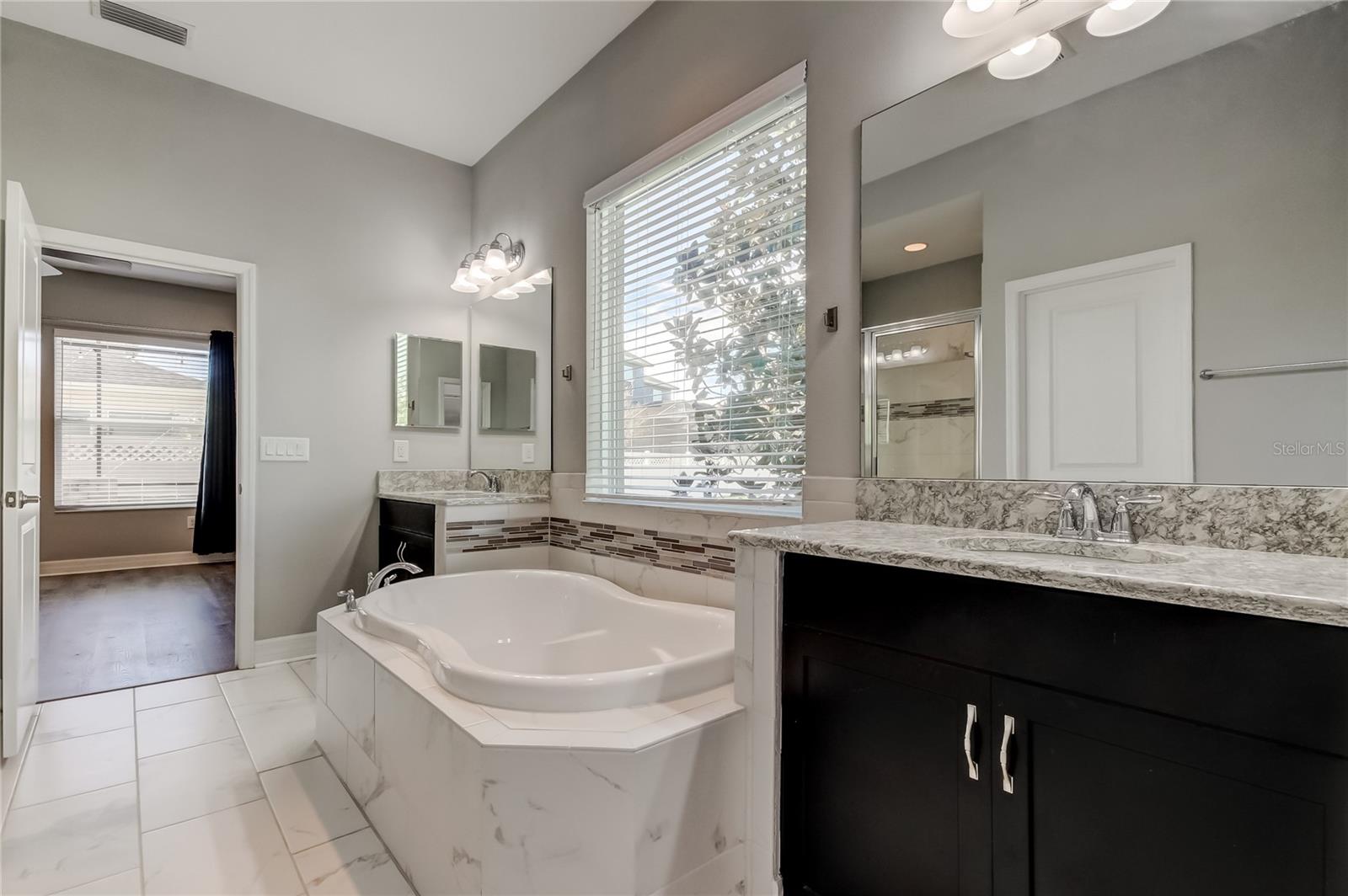 Listing photo id 35 for 33423 Azalea Ridge Drive