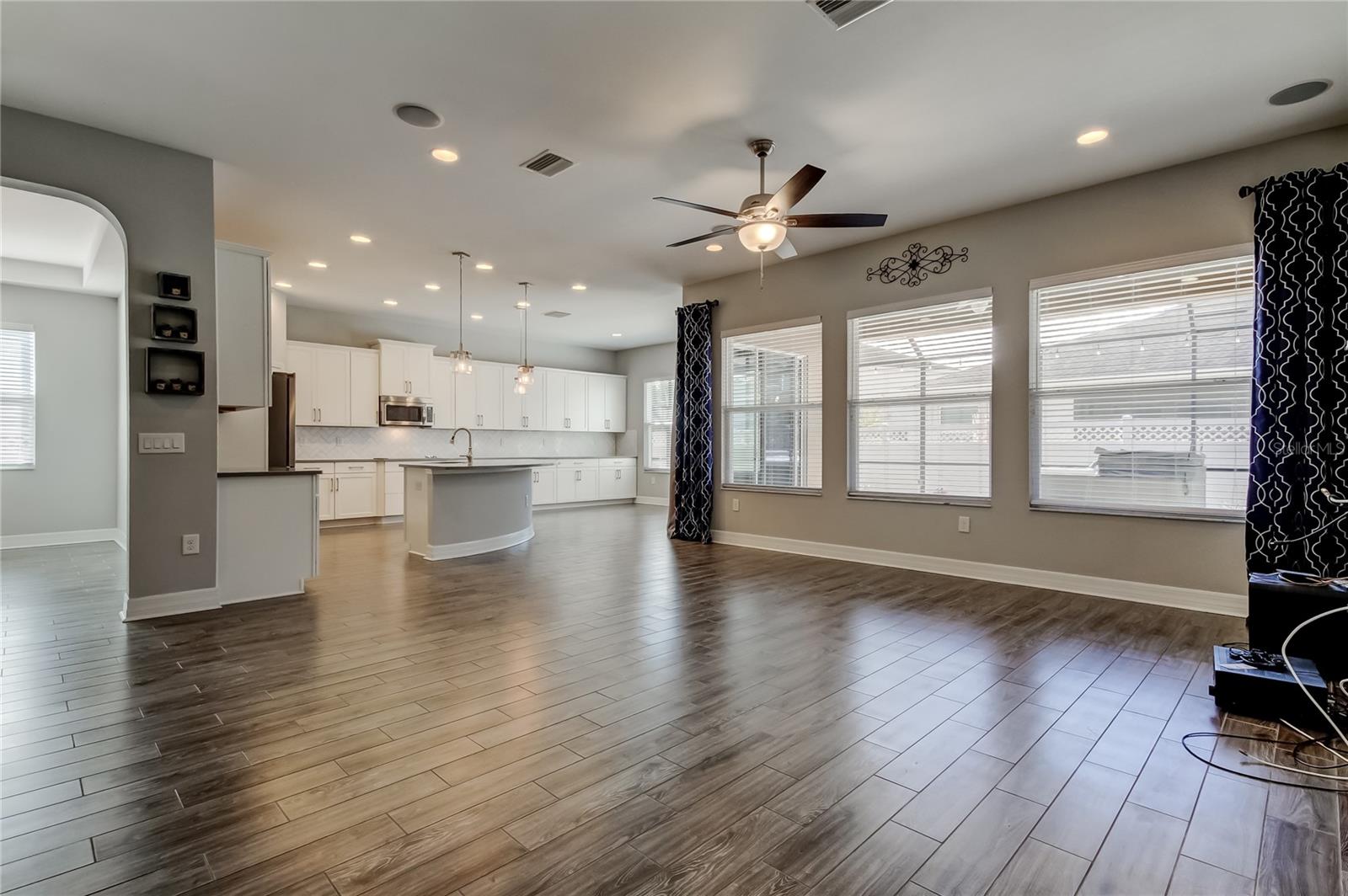 Listing photo id 40 for 33423 Azalea Ridge Drive