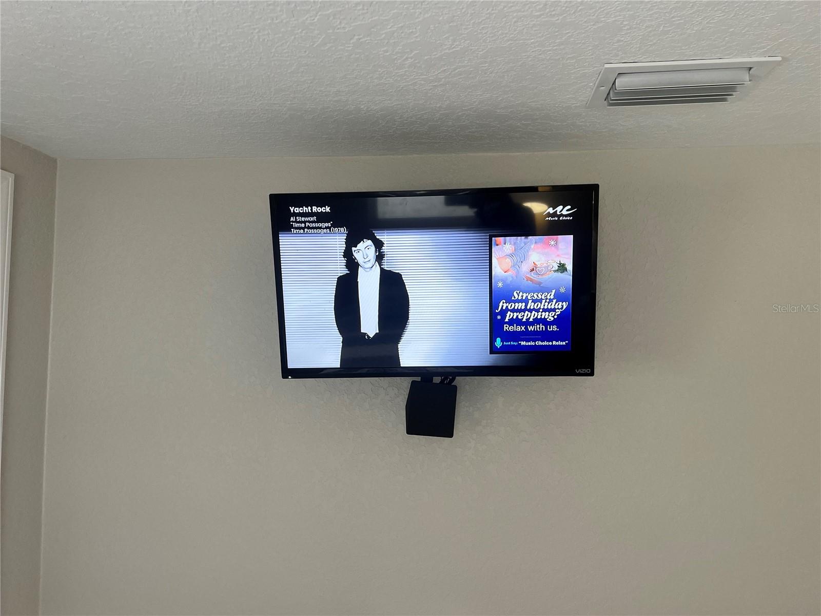 Image 12 of 15 For 6154 Midnight Pass Road B14