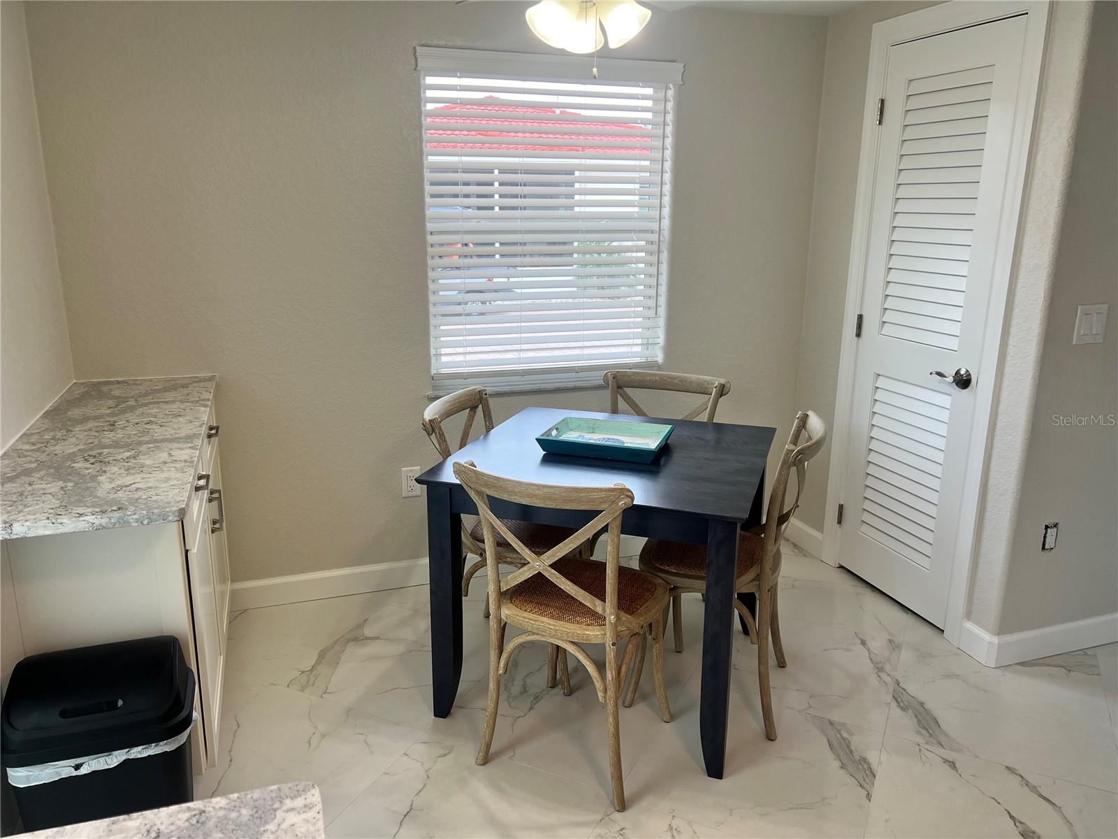 Image 2 of 15 For 6154 Midnight Pass Road B14