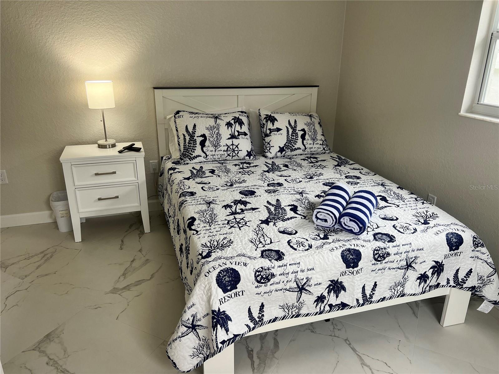 Image 8 of 15 For 6154 Midnight Pass Road B14