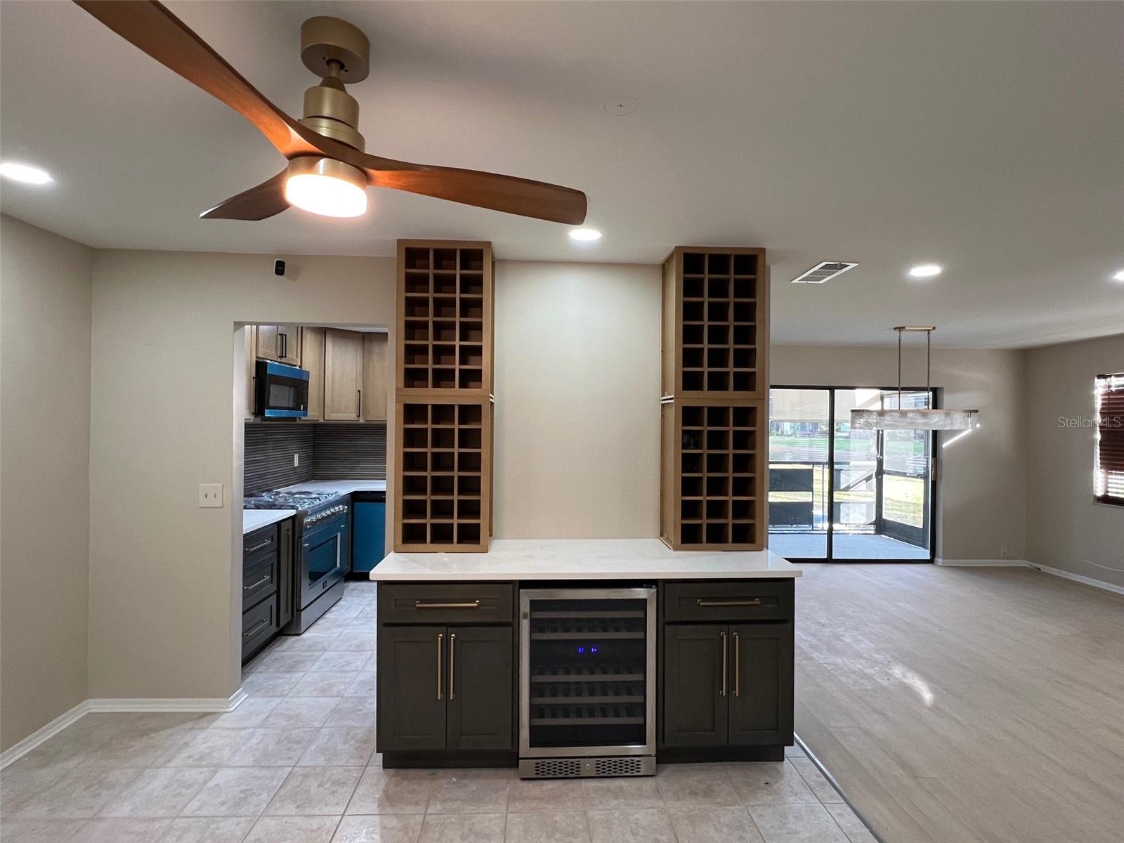 Image 17 of 32 For 5970 80th Street N 101