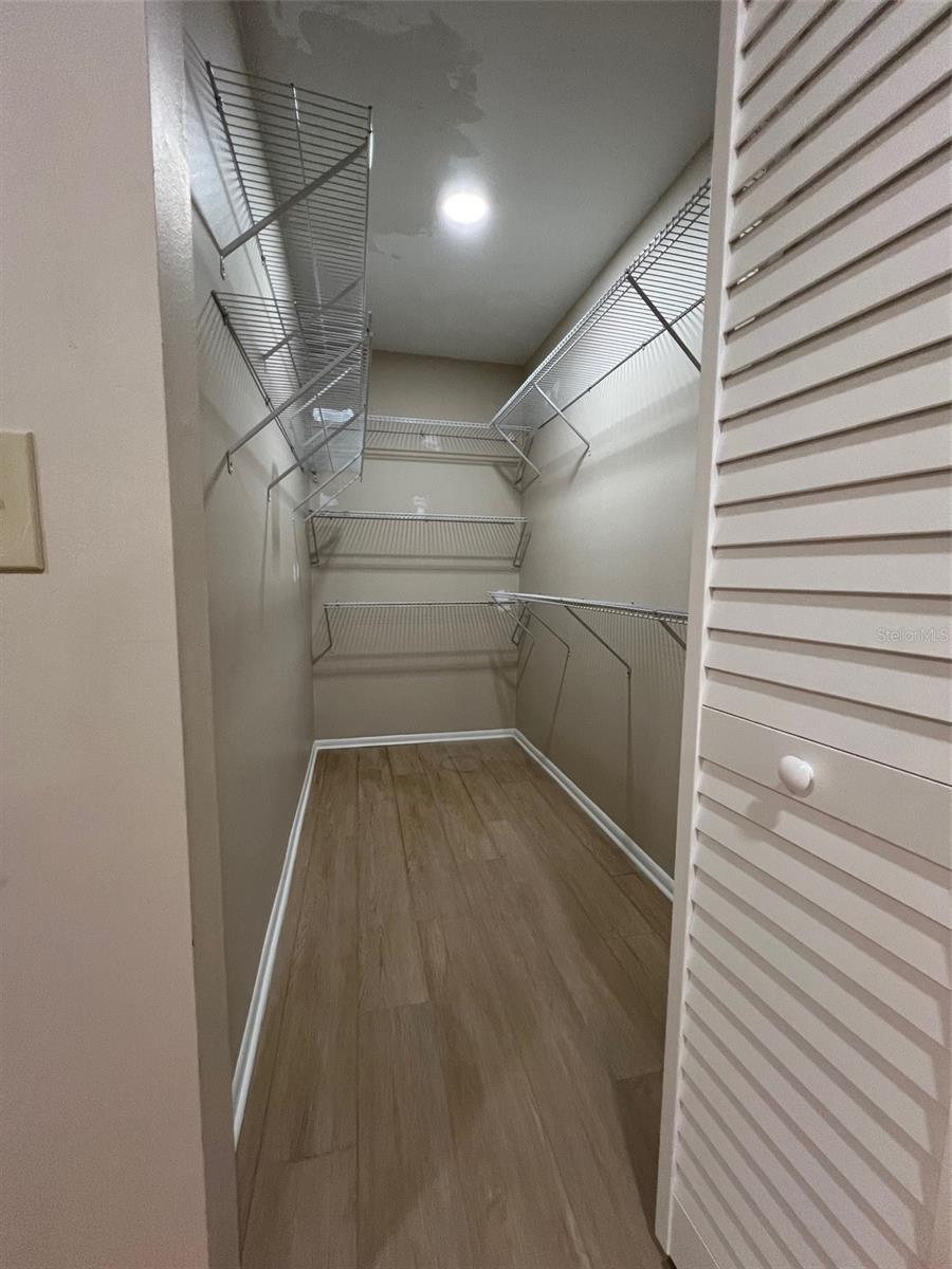 Image 24 of 32 For 5970 80th Street N 101