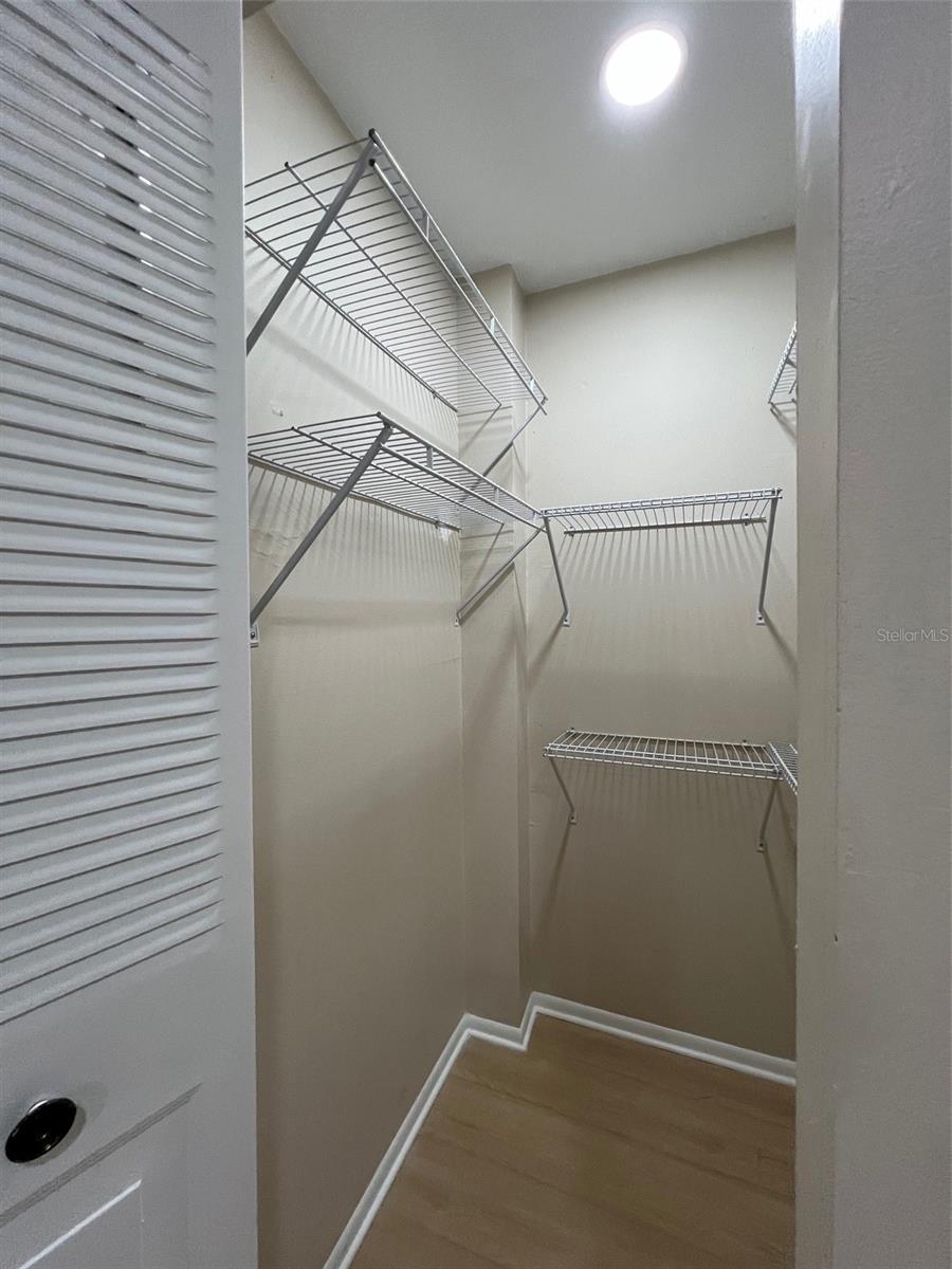 Image 25 of 32 For 5970 80th Street N 101