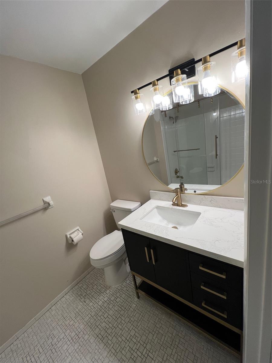 Image 27 of 32 For 5970 80th Street N 101