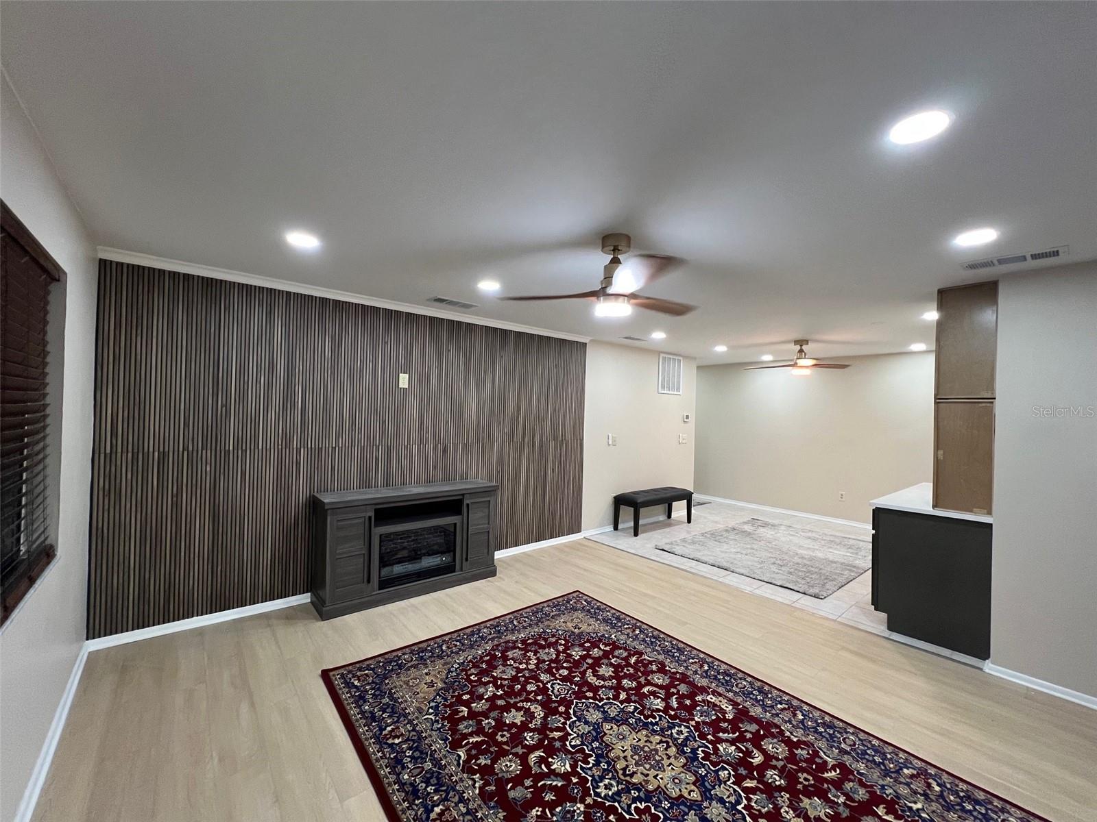 Image 3 of 32 For 5970 80th Street N 101