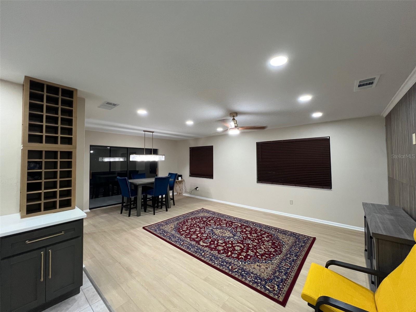 Image 5 of 32 For 5970 80th Street N 101