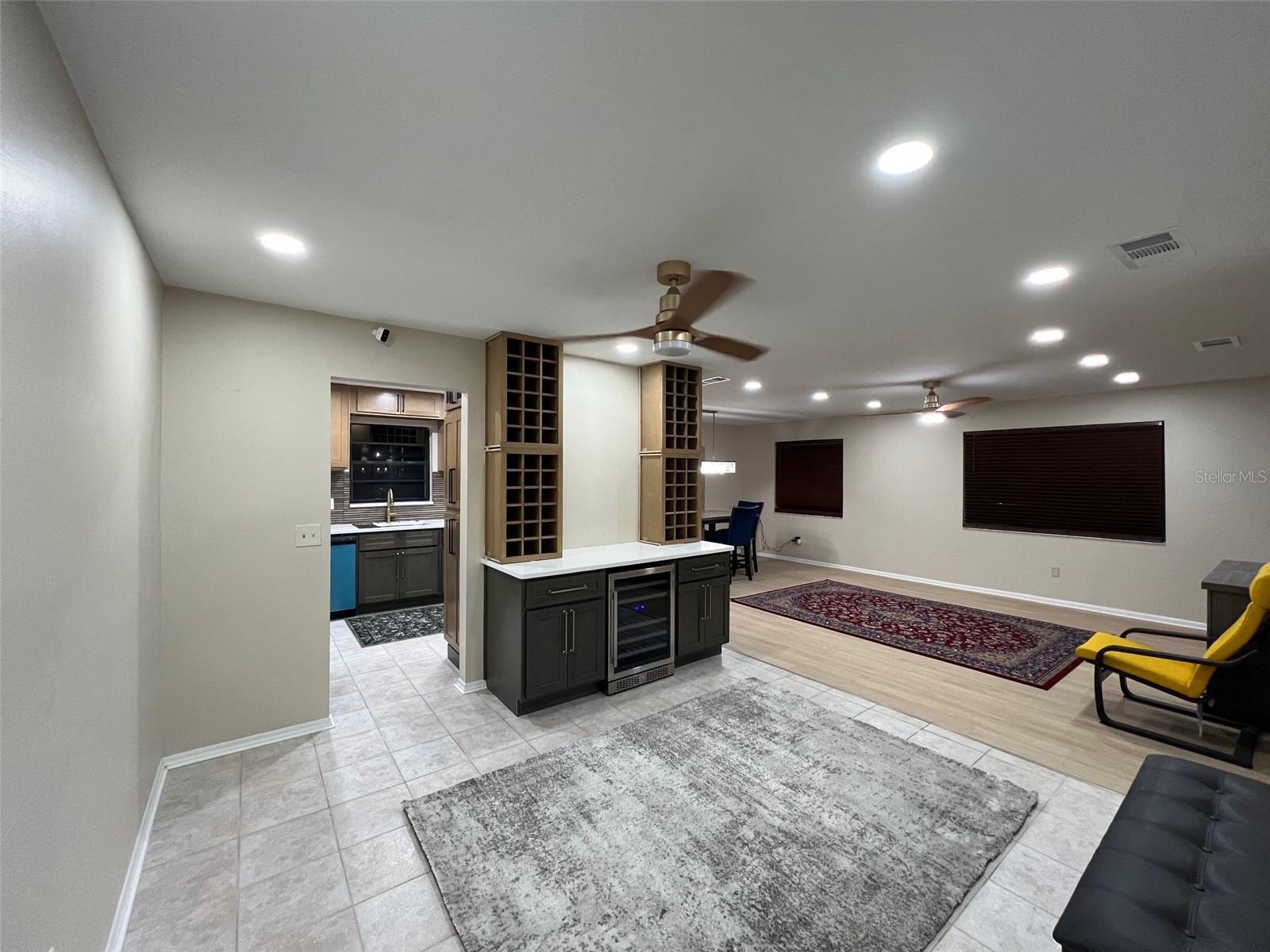 Image 7 of 32 For 5970 80th Street N 101