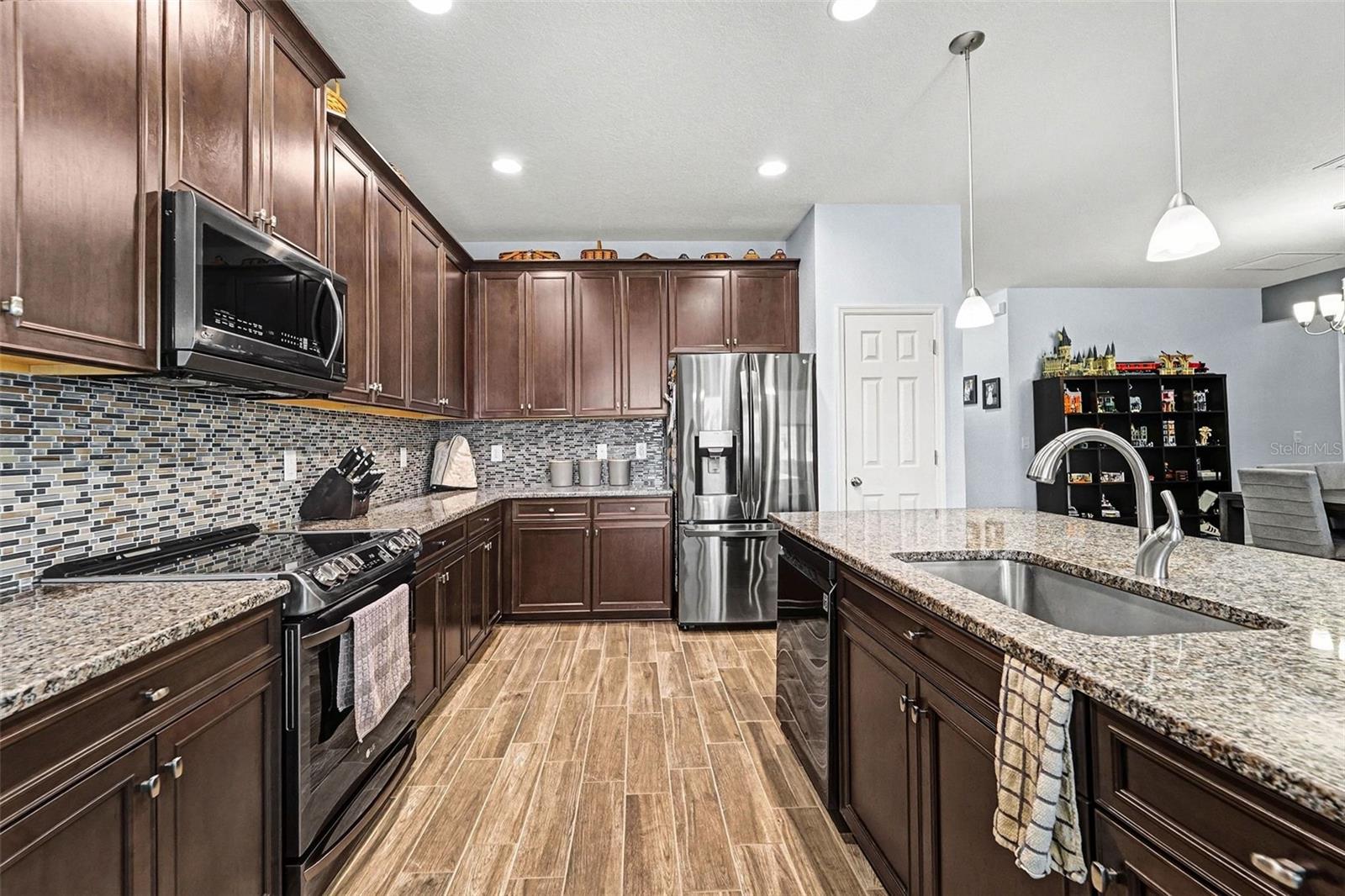 Image 12 of 31 For 18016 Cortes Creek Boulevard