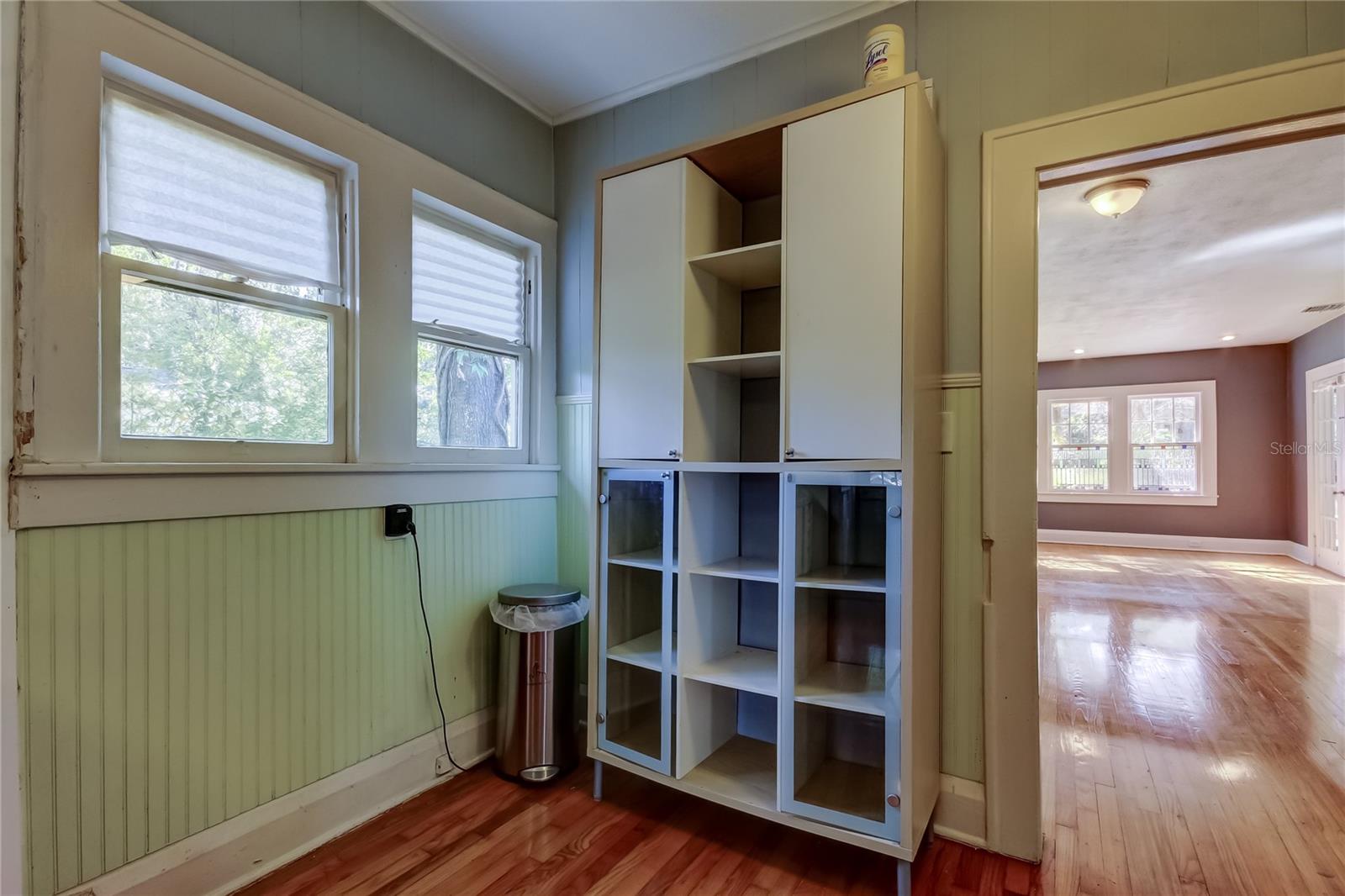 Image 20 of 47 For 1004 Crenshaw Street