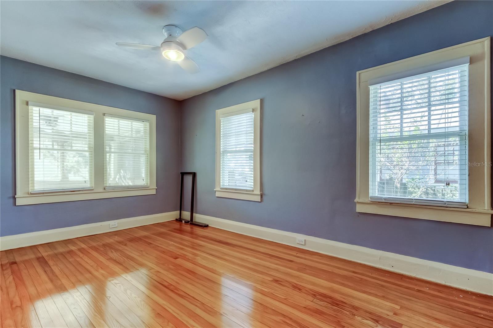 Image 31 of 47 For 1004 Crenshaw Street