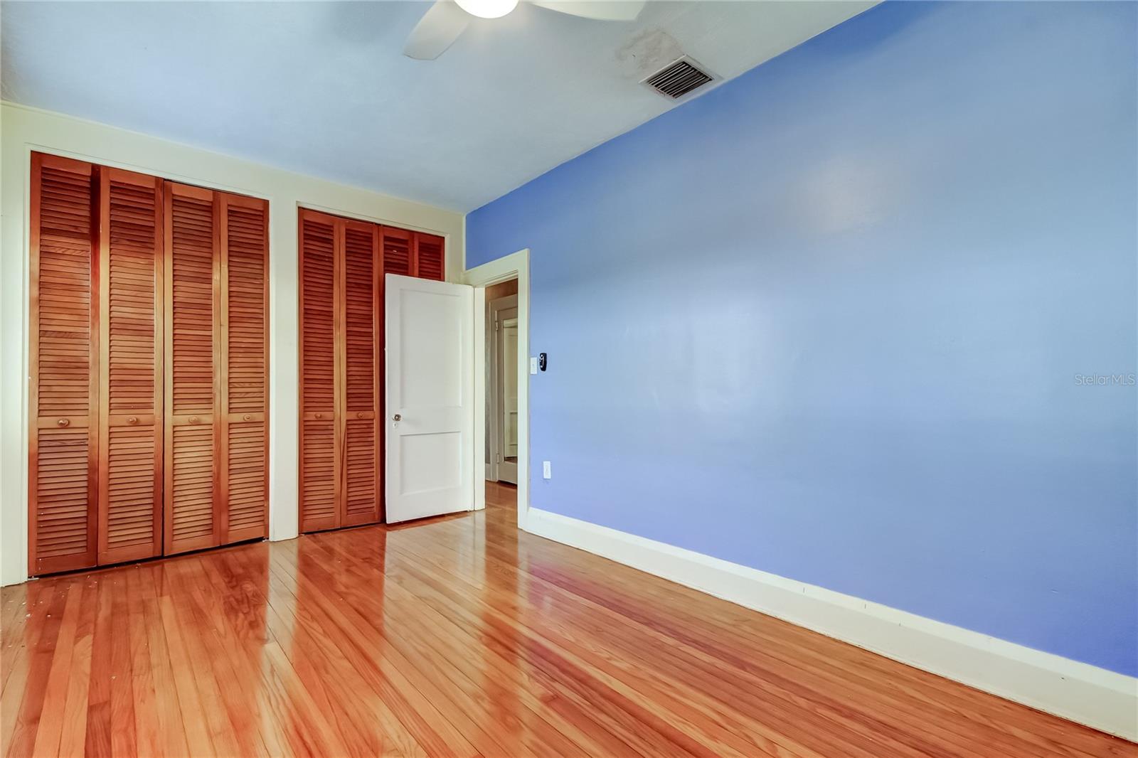 Image 32 of 47 For 1004 Crenshaw Street