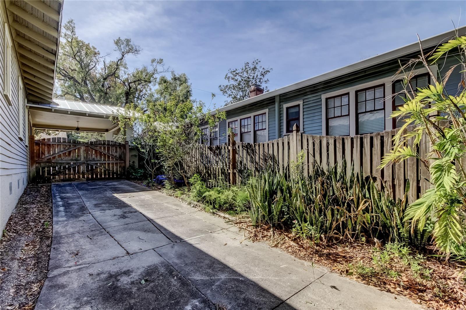 Image 45 of 47 For 1004 Crenshaw Street