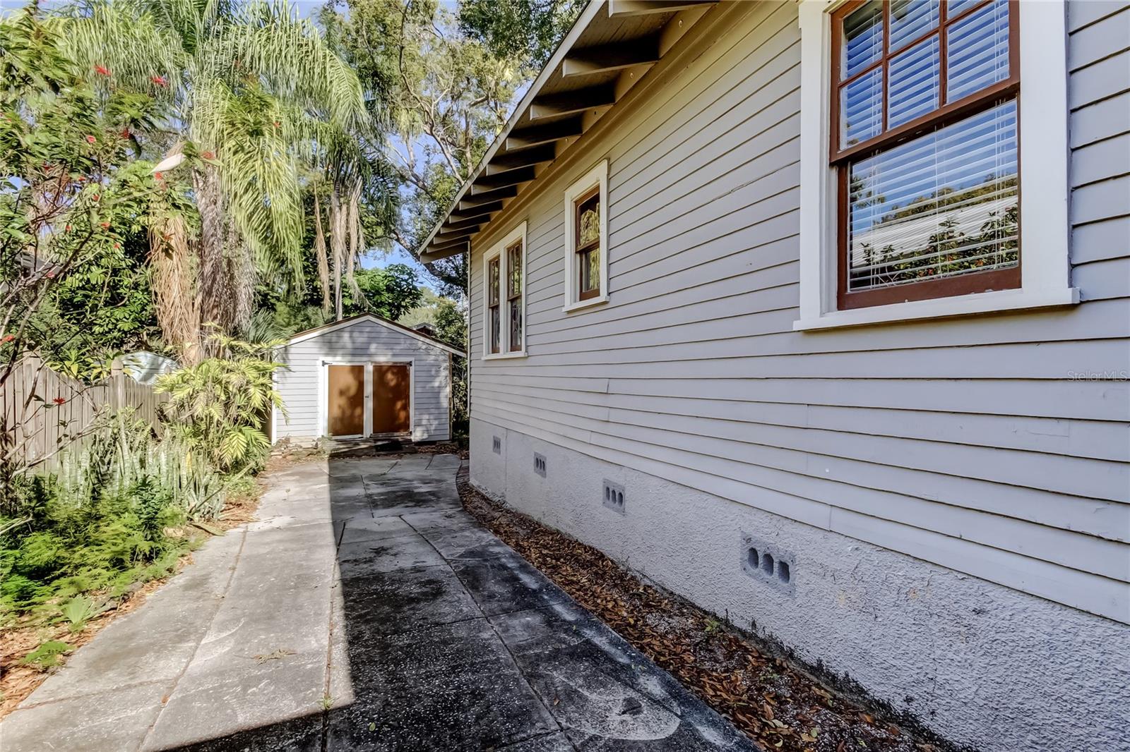 Image 47 of 47 For 1004 Crenshaw Street