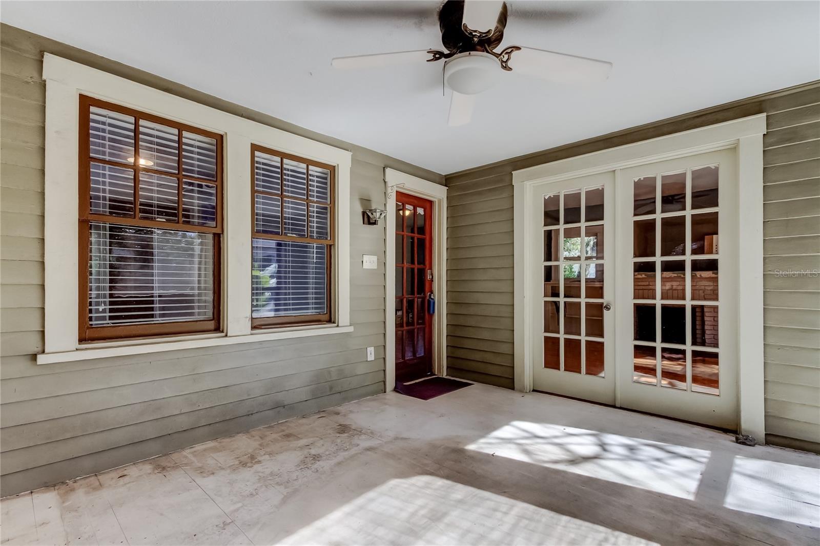 Image 6 of 47 For 1004 Crenshaw Street