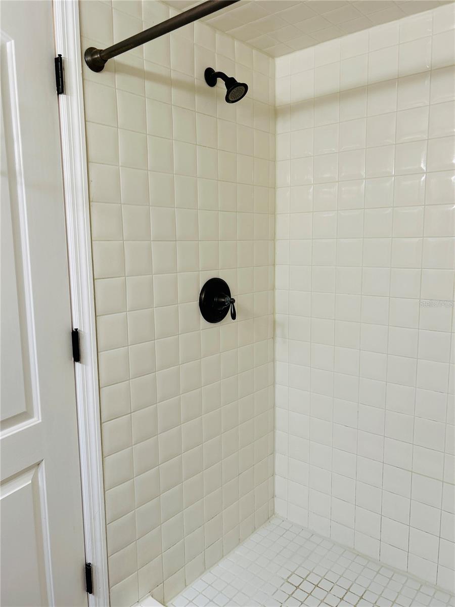 Image 27 of 31 For 2915 Pine Cone Circle