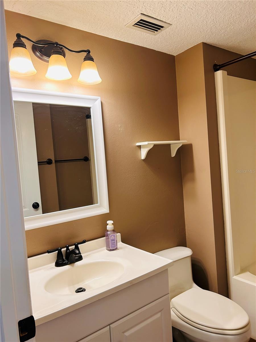 Image 28 of 31 For 2915 Pine Cone Circle