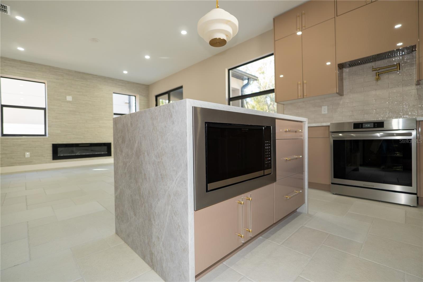 Image 24 of 57 For 7619 Amherst Street