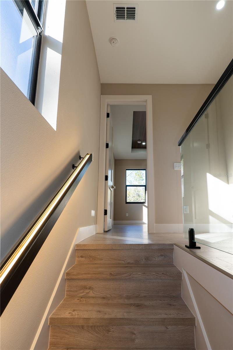 Image 26 of 57 For 7619 Amherst Street