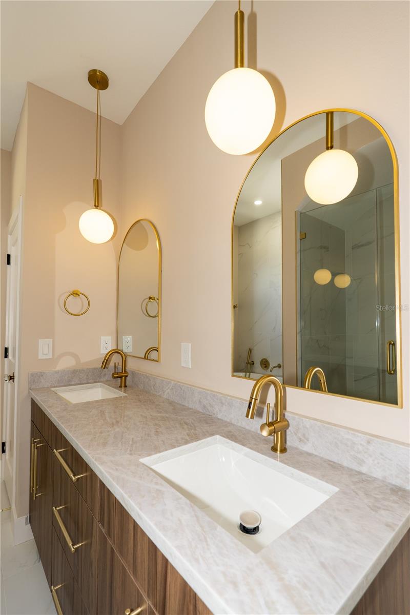 Image 34 of 57 For 7619 Amherst Street