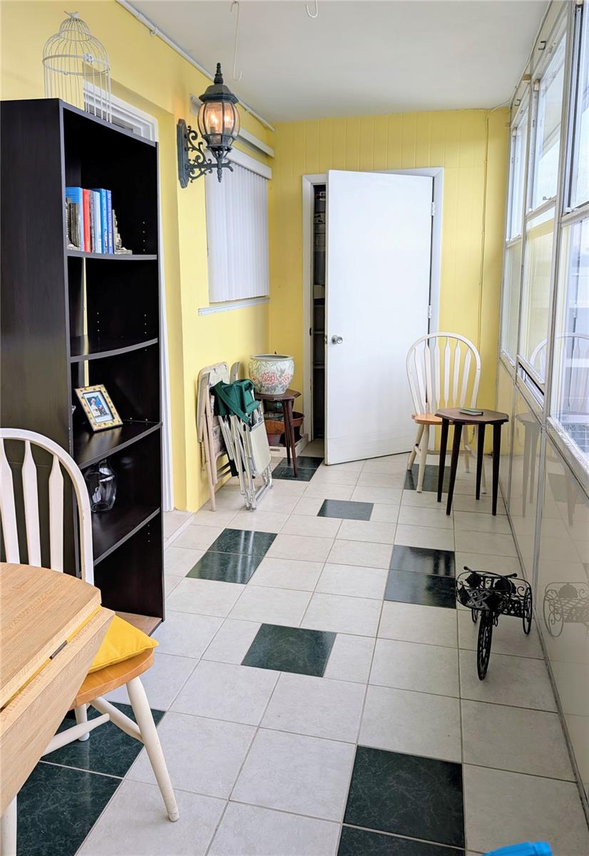 Image 25 of 37 For 8055 112th Street 403