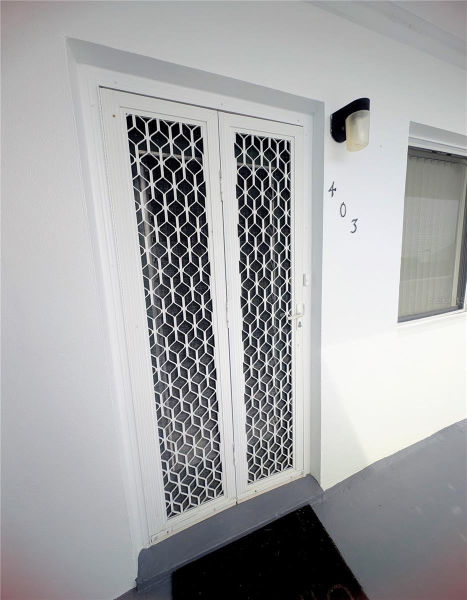 Image 3 of 37 For 8055 112th Street 403