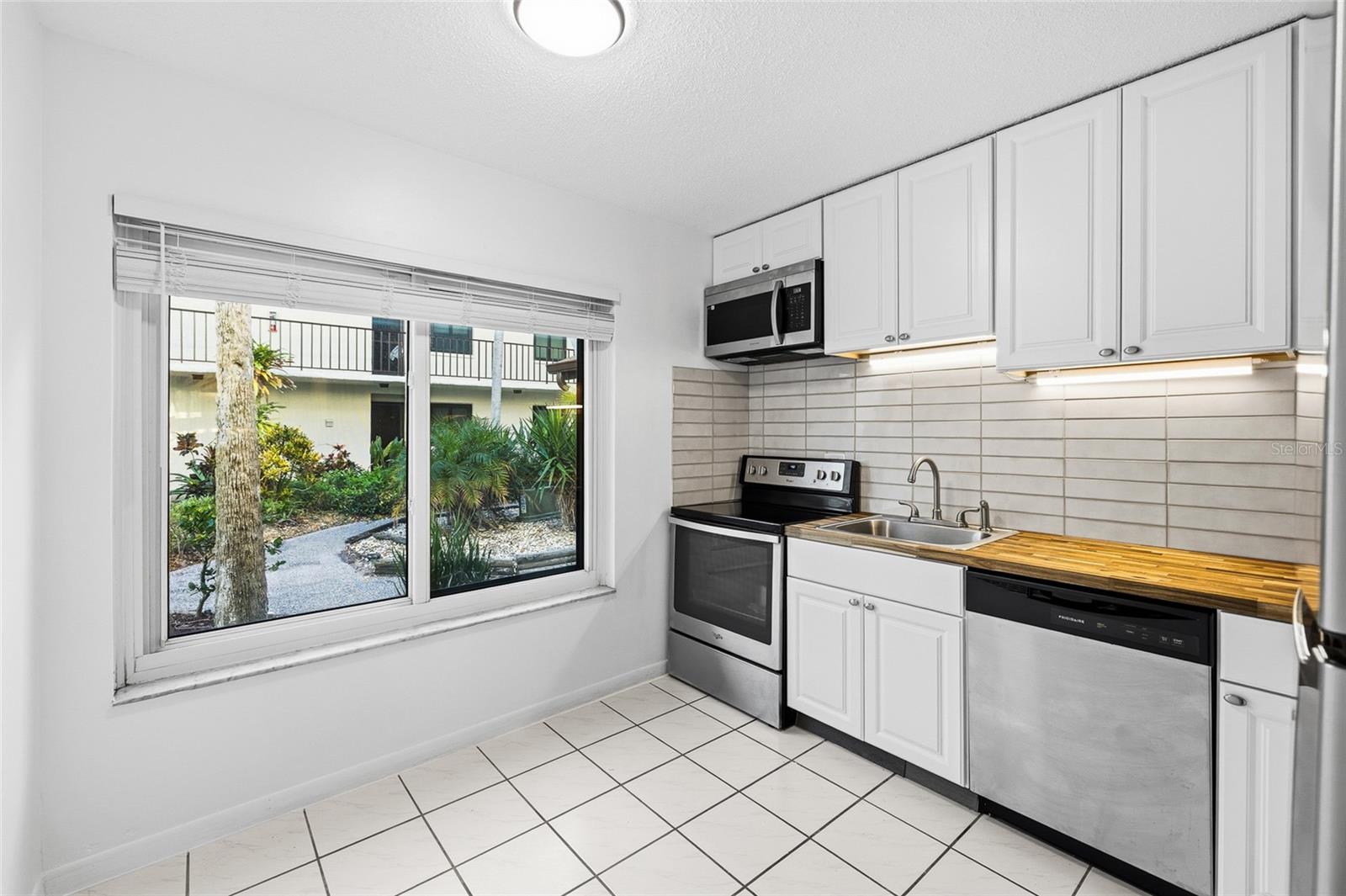 Image 10 of 30 For 2209 Belleair Road C5