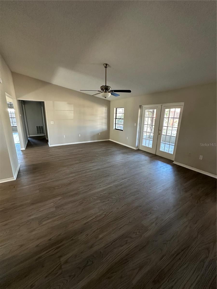 Image 6 of 9 For 1423 Meadow Lark Road