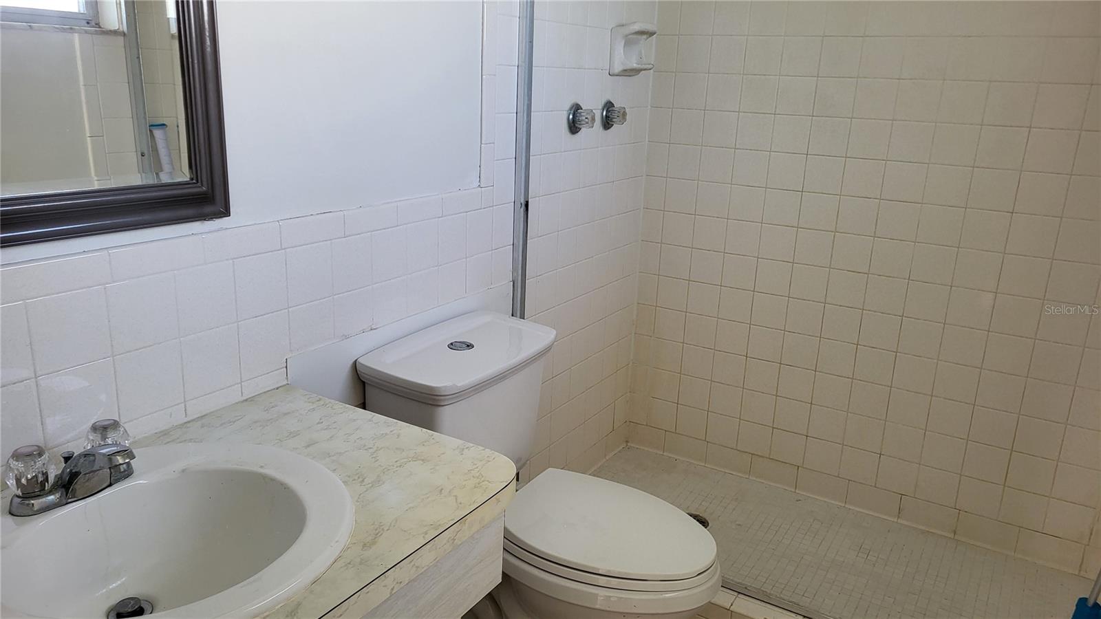 Image 16 of 17 For 14140 88th Avenue