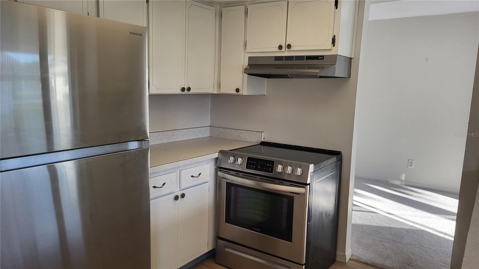 Image 3 of 17 For 14140 88th Avenue