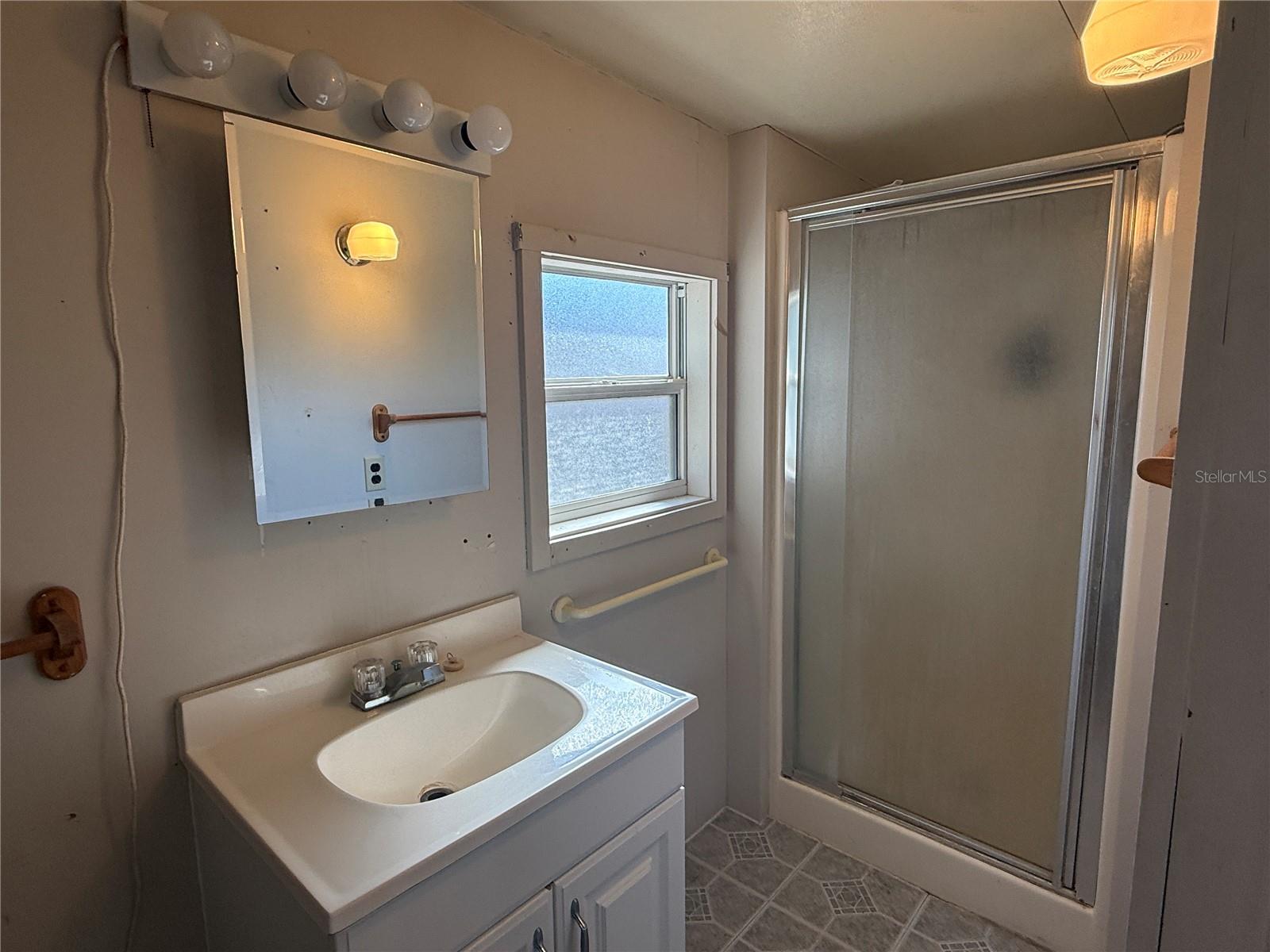 Listing photo id 21 for 5104 Little Lake Ct