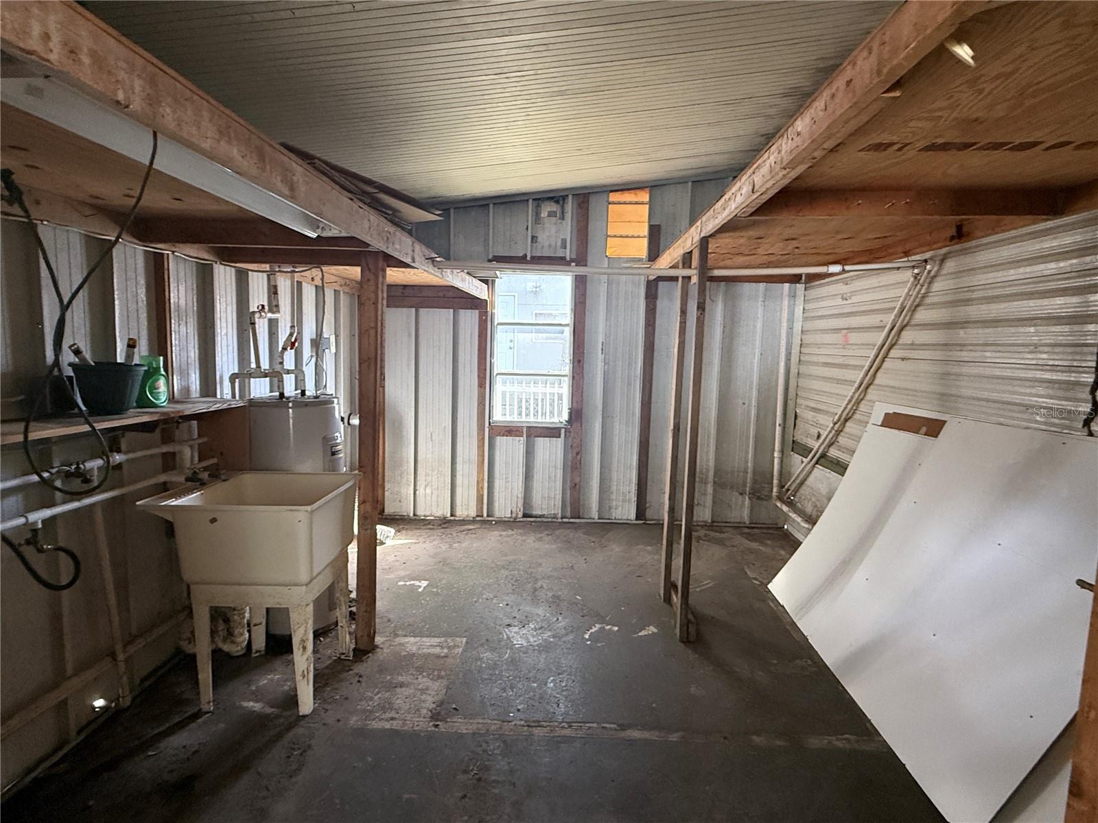 Listing photo id 23 for 5104 Little Lake Ct