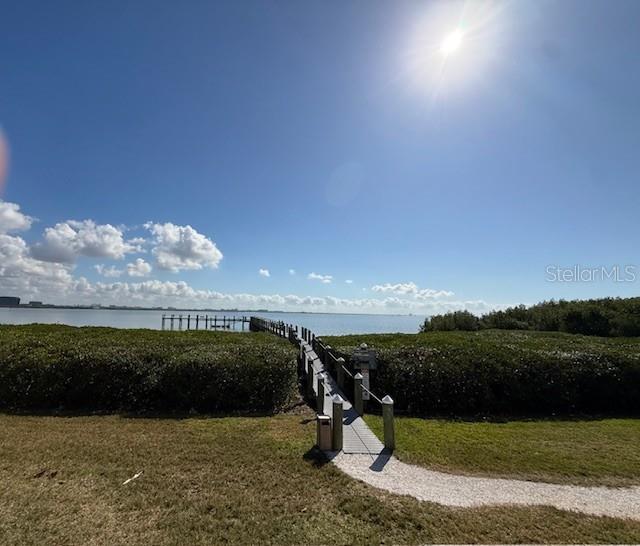 Image 30 of 36 For 2212 Bay Club Circle 2212